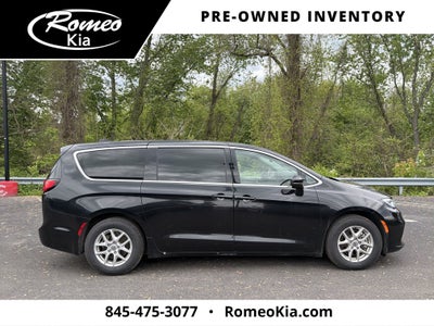 2023 Chrysler Pacifica Touring L