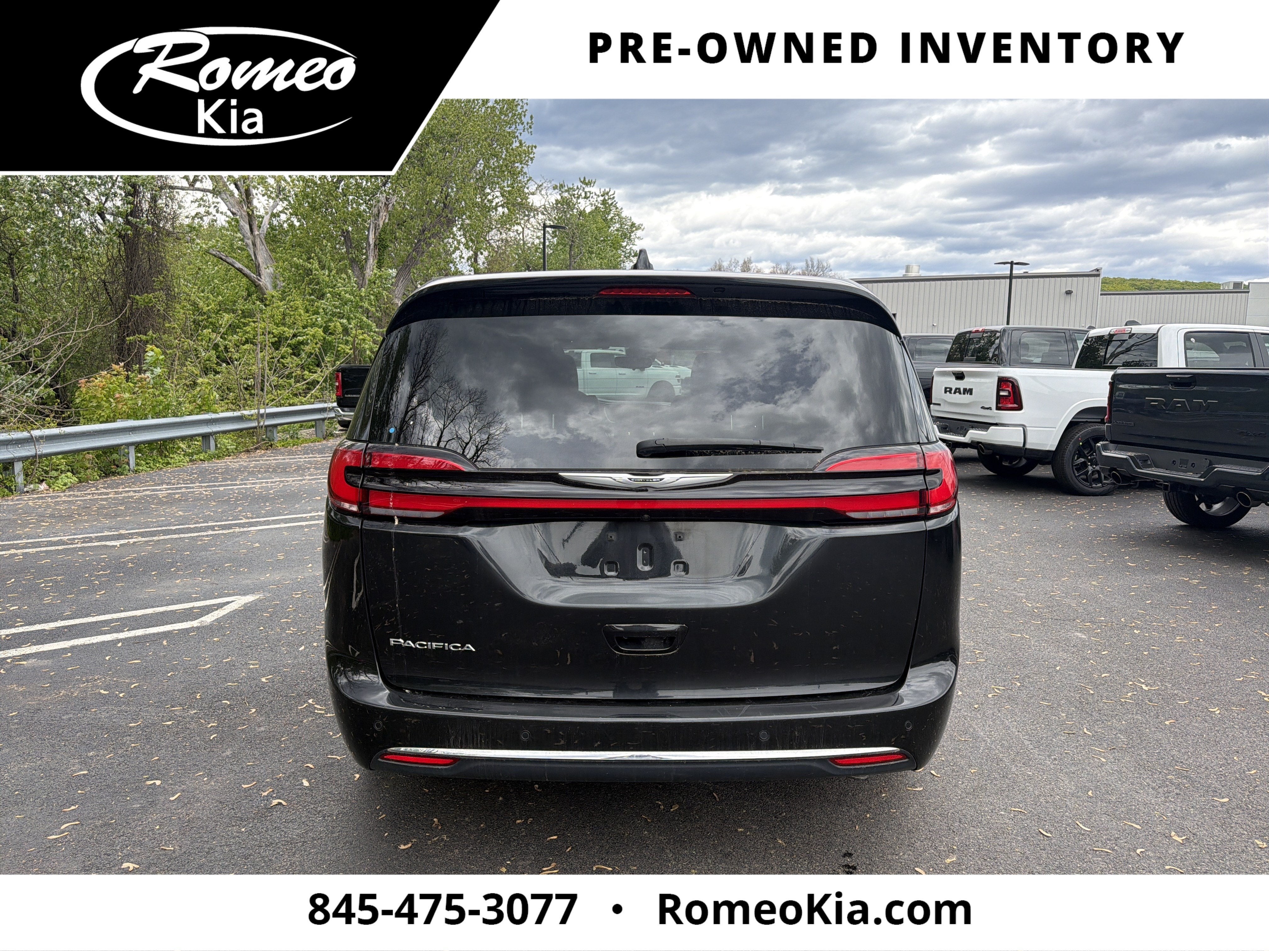 2023 Chrysler Pacifica Touring L