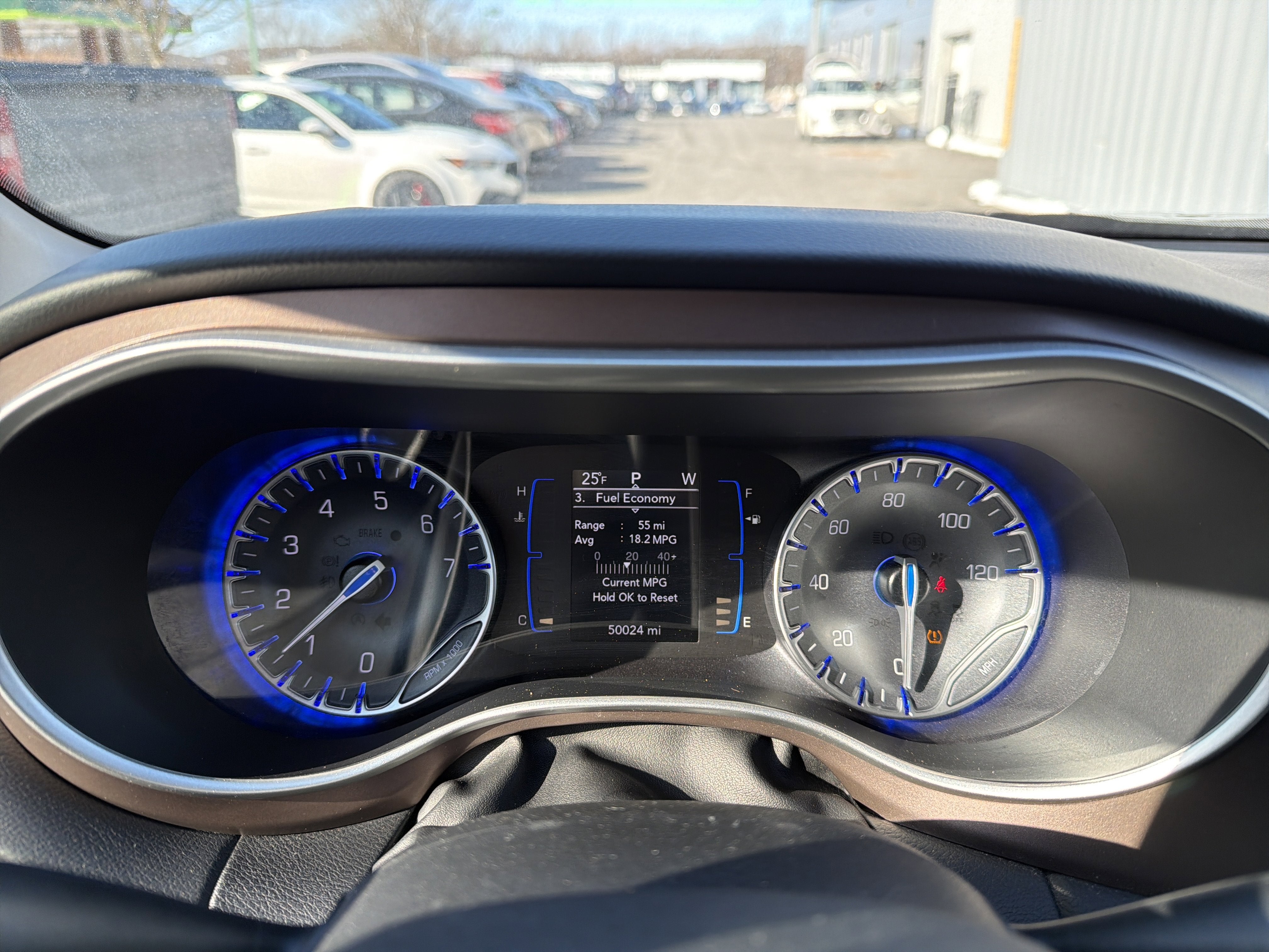 2023 Chrysler Voyager LX