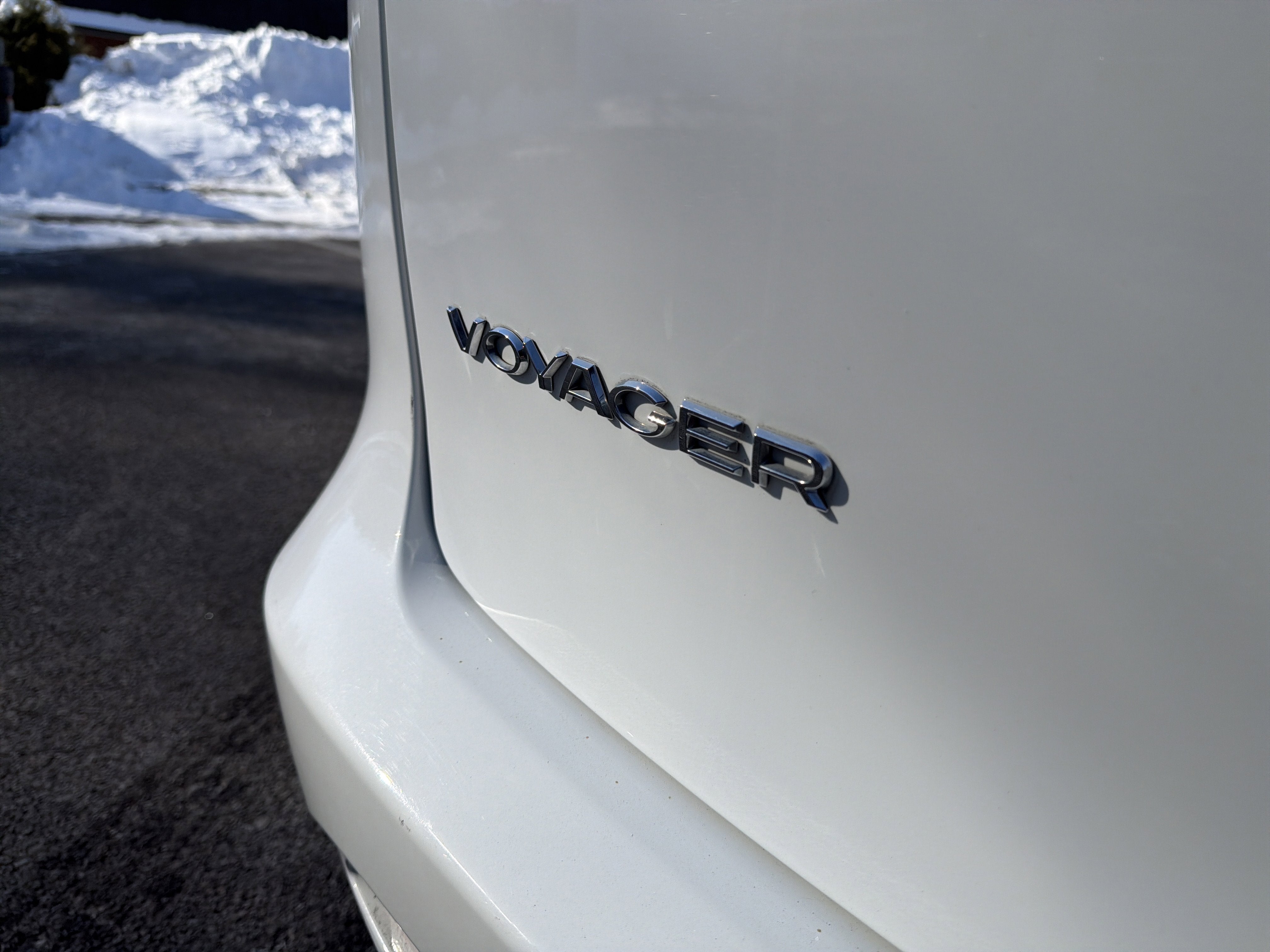 2023 Chrysler Voyager LX