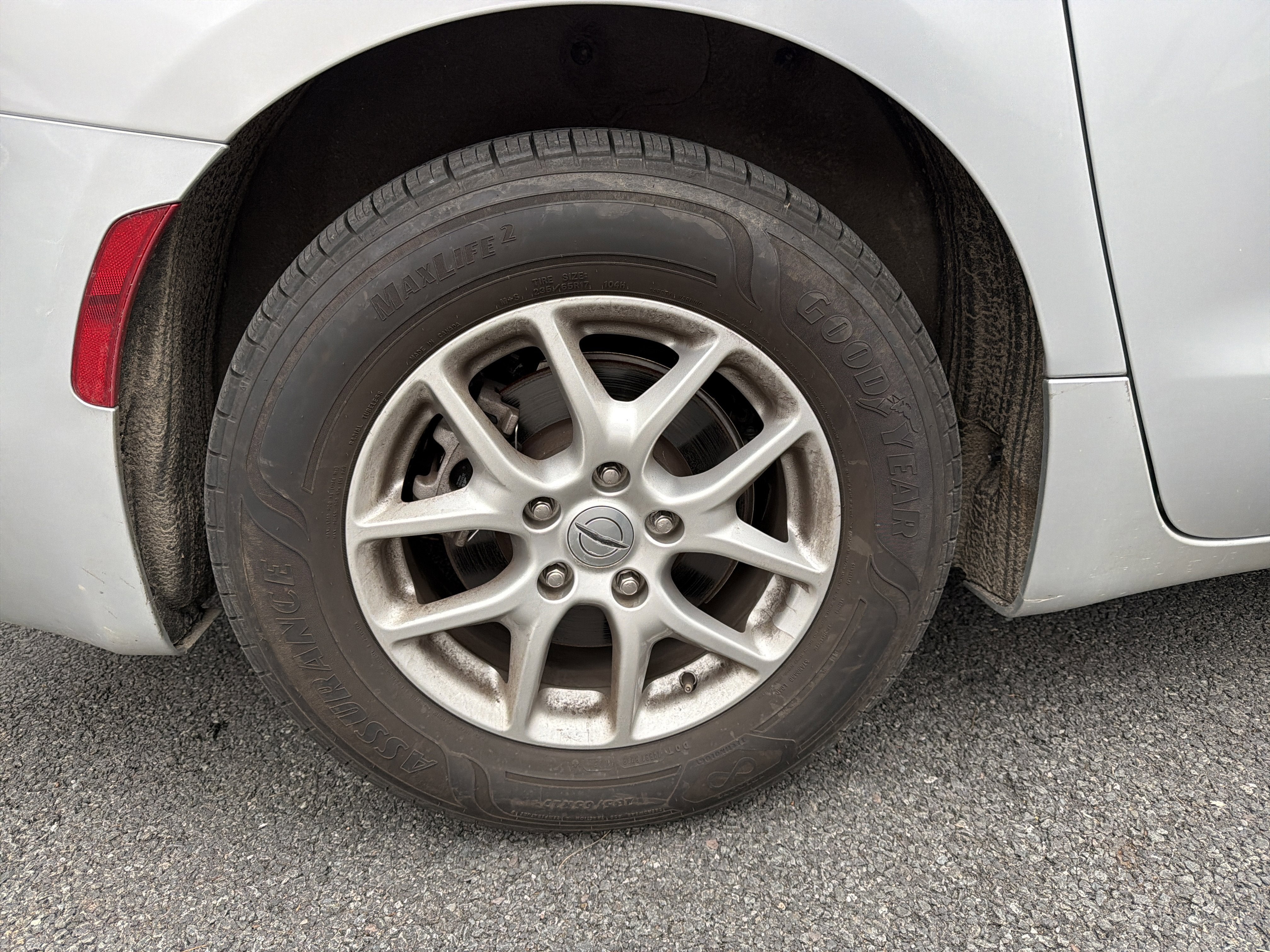 2023 Chrysler Voyager LX