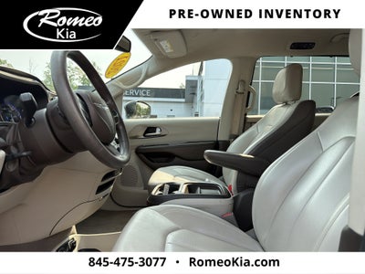 2021 Chrysler Voyager LXI