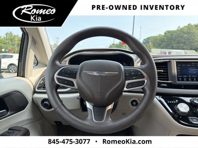 2021 Chrysler Voyager LXI
