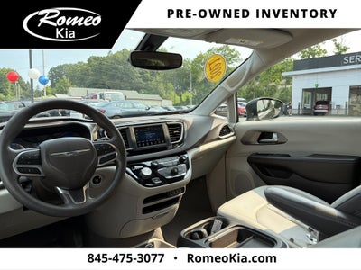 2021 Chrysler Voyager LXI