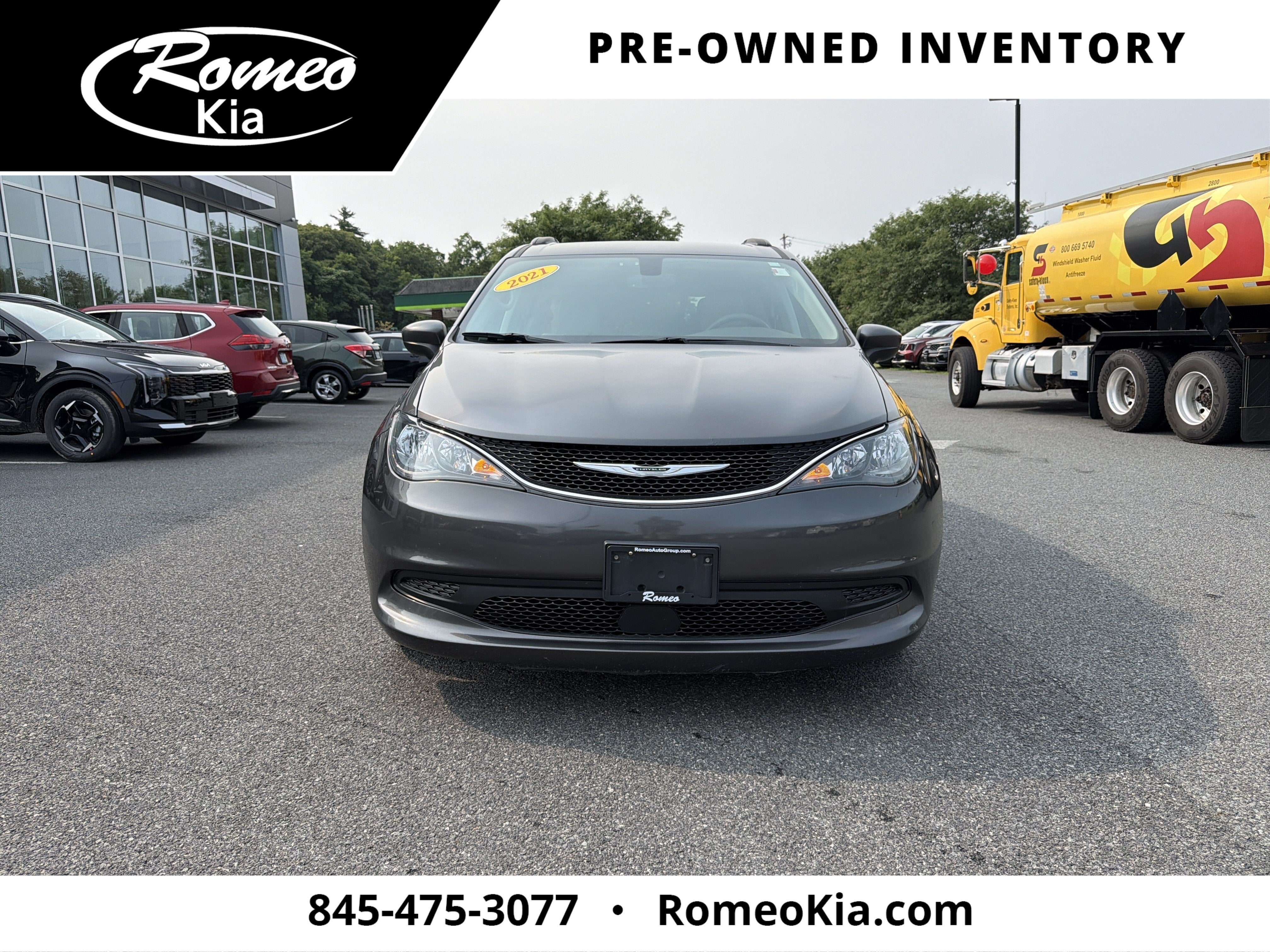 2021 Chrysler Voyager LXI