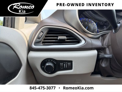 2021 Chrysler Voyager LXI