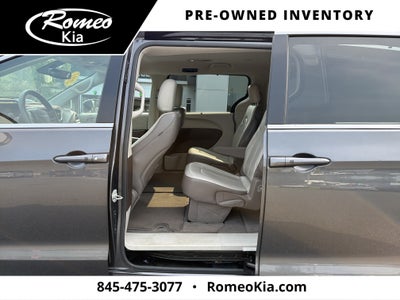 2021 Chrysler Voyager LXI