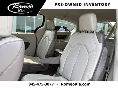 2021 Chrysler Voyager LXI