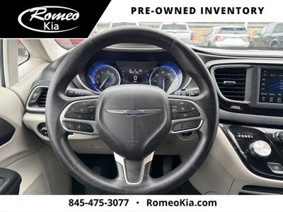 2020 Chrysler Pacifica Touring