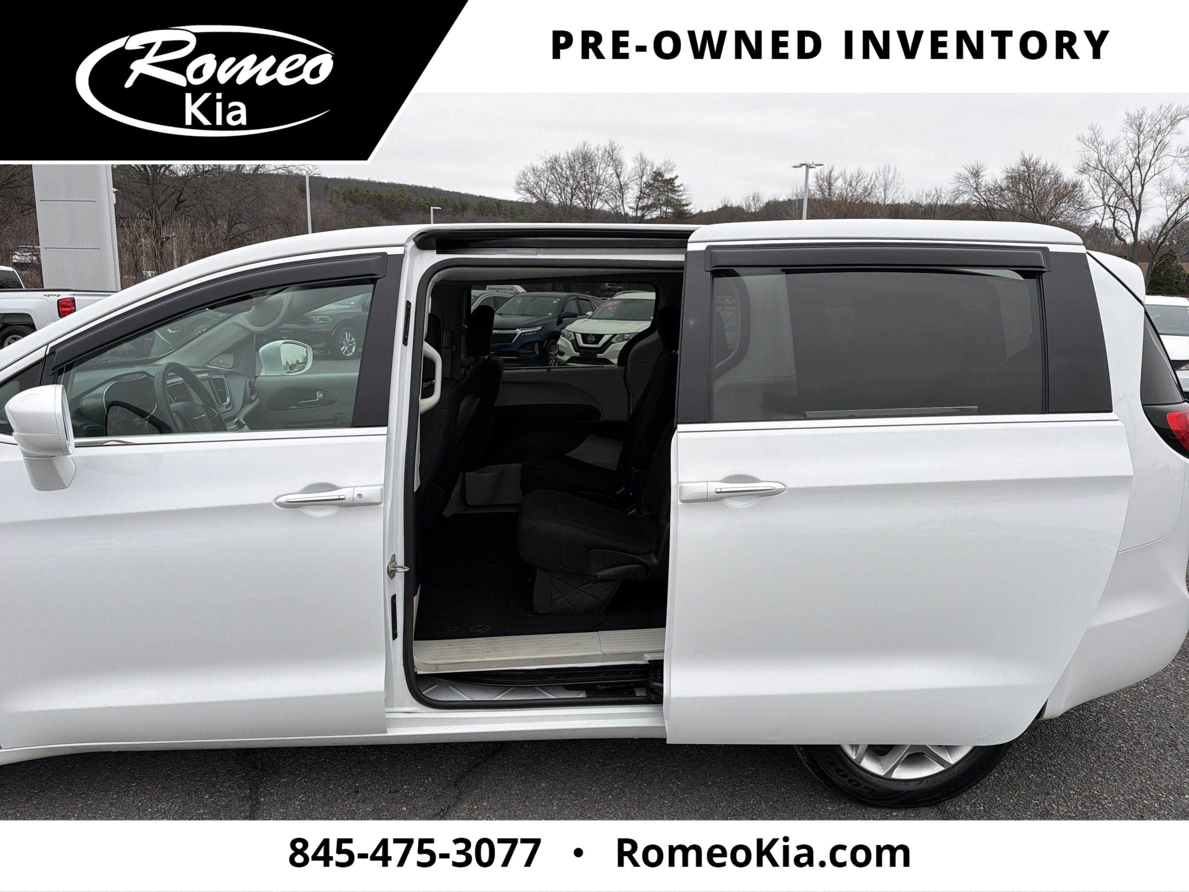2020 Chrysler Pacifica Touring