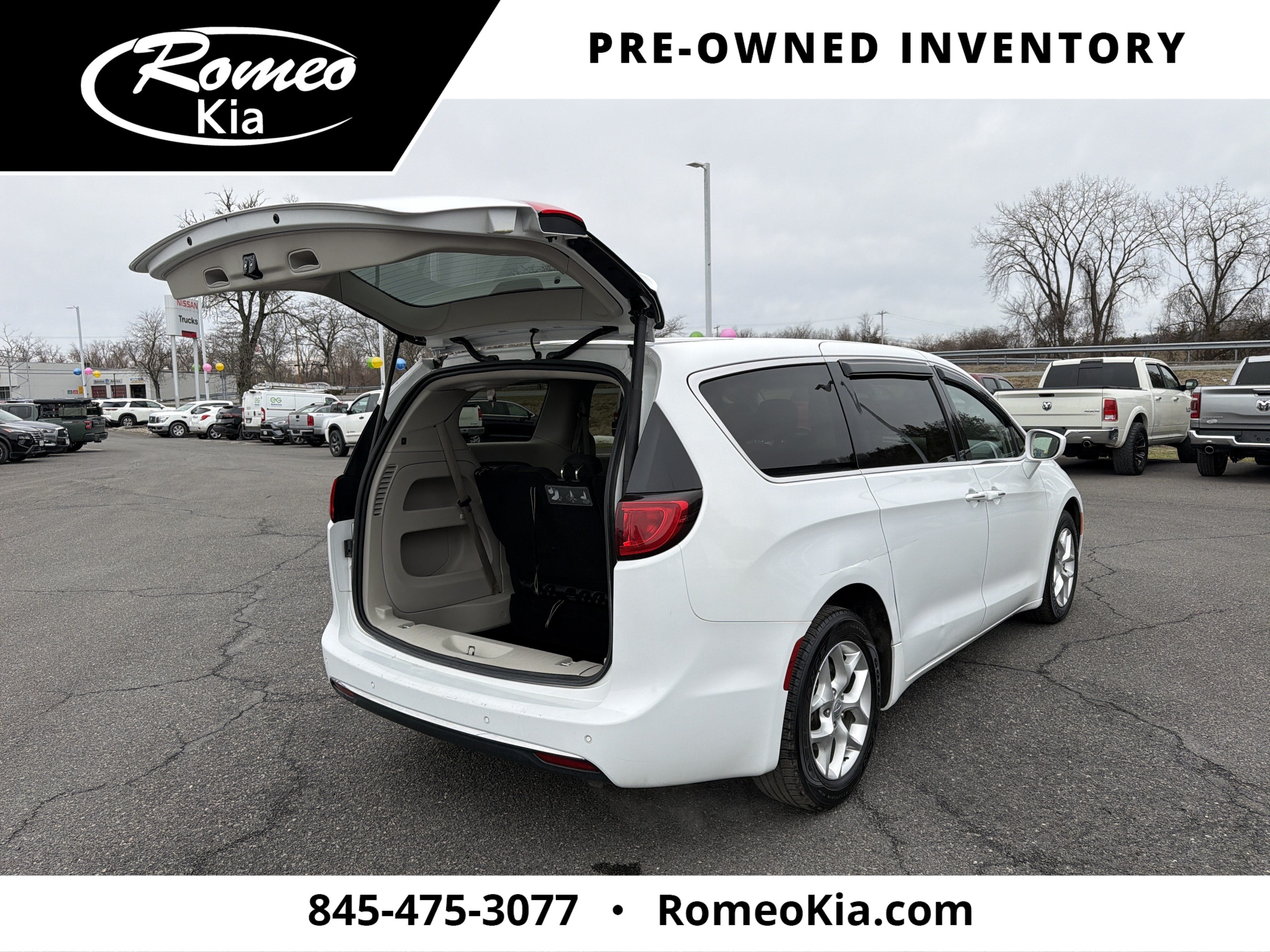 2020 Chrysler Pacifica Touring
