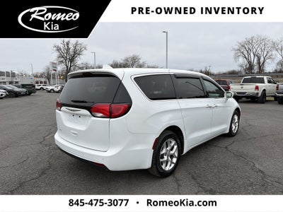 2020 Chrysler Pacifica Touring