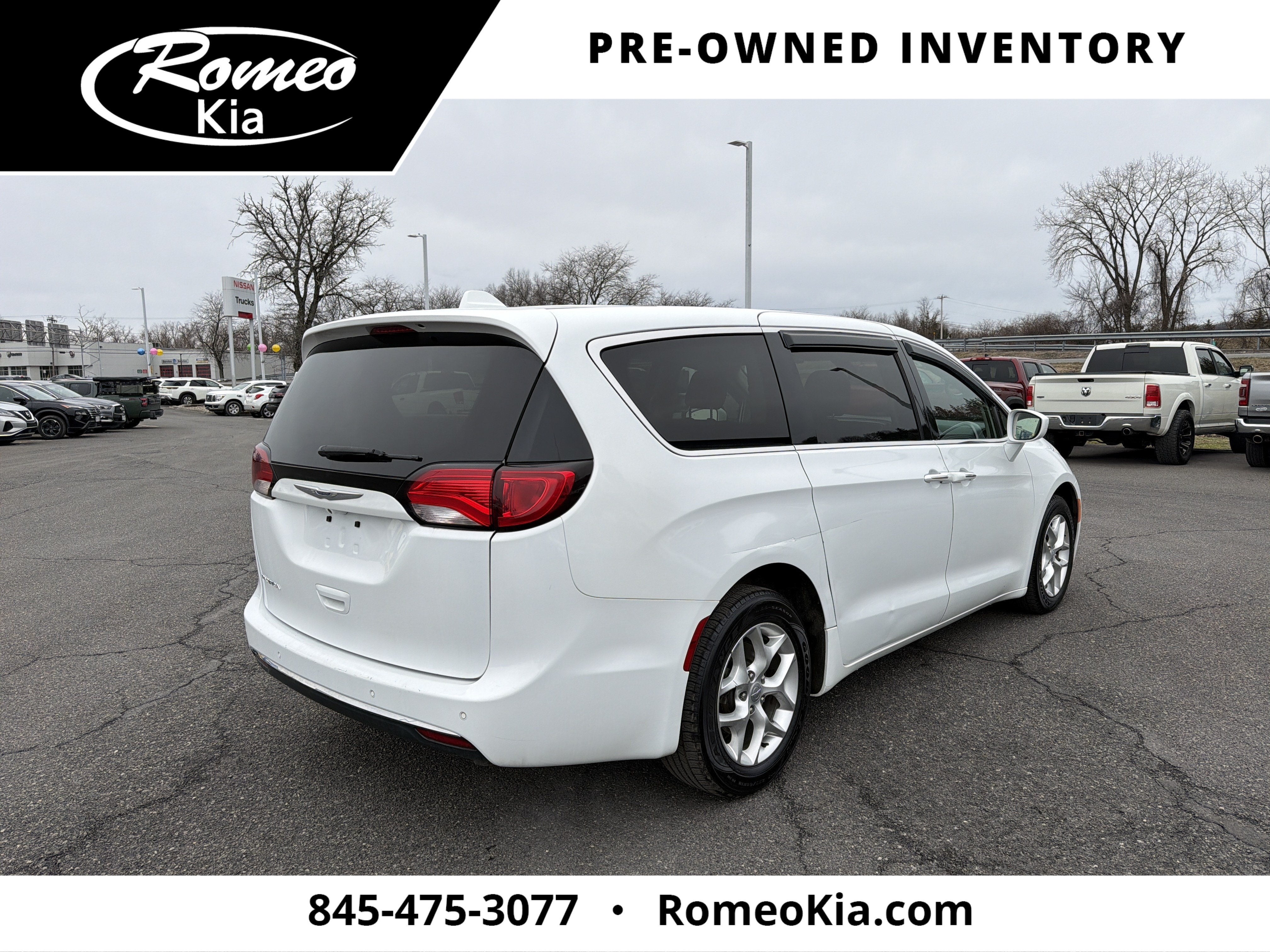 2020 Chrysler Pacifica Touring