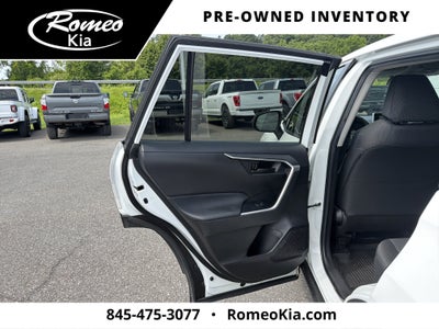 2023 Toyota RAV4 LE
