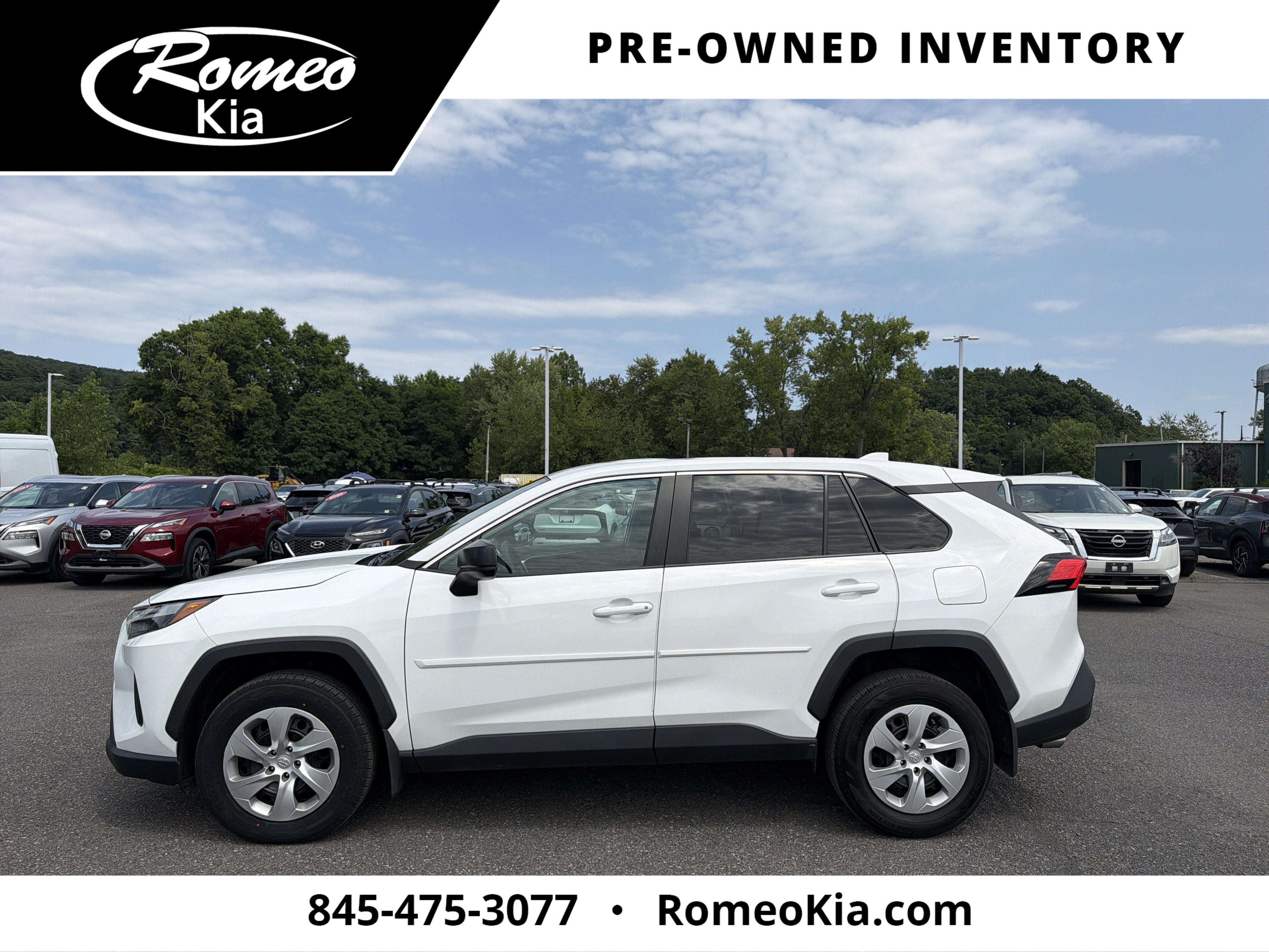 2023 Toyota RAV4 LE