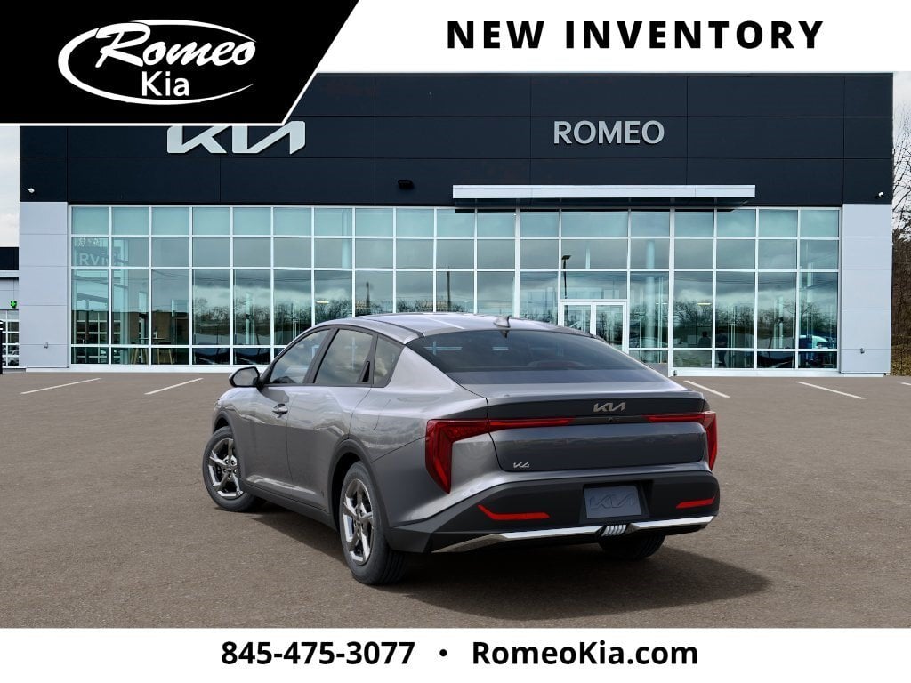 2026 Kia K4 LXS