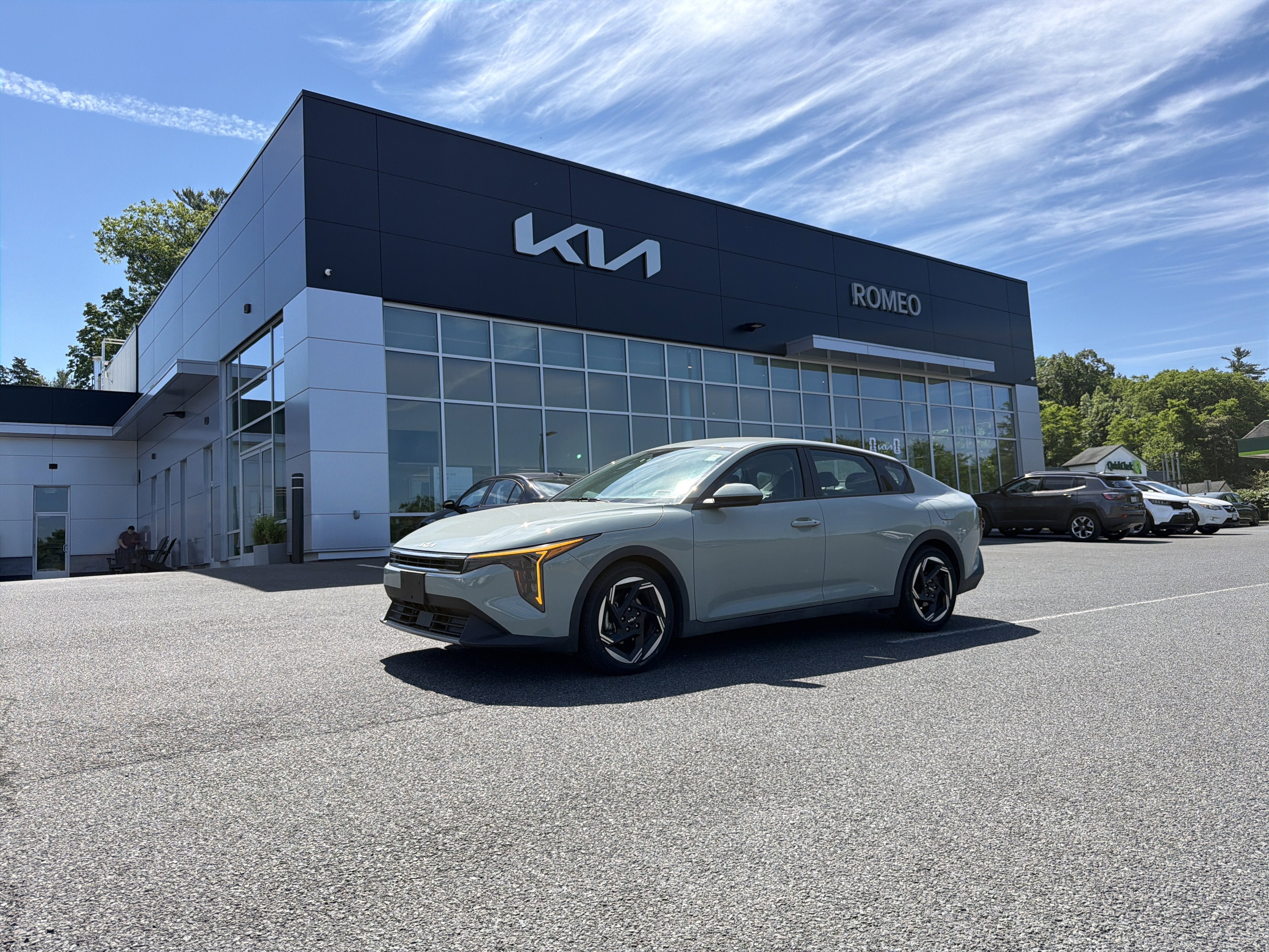2025 Kia K4 EX