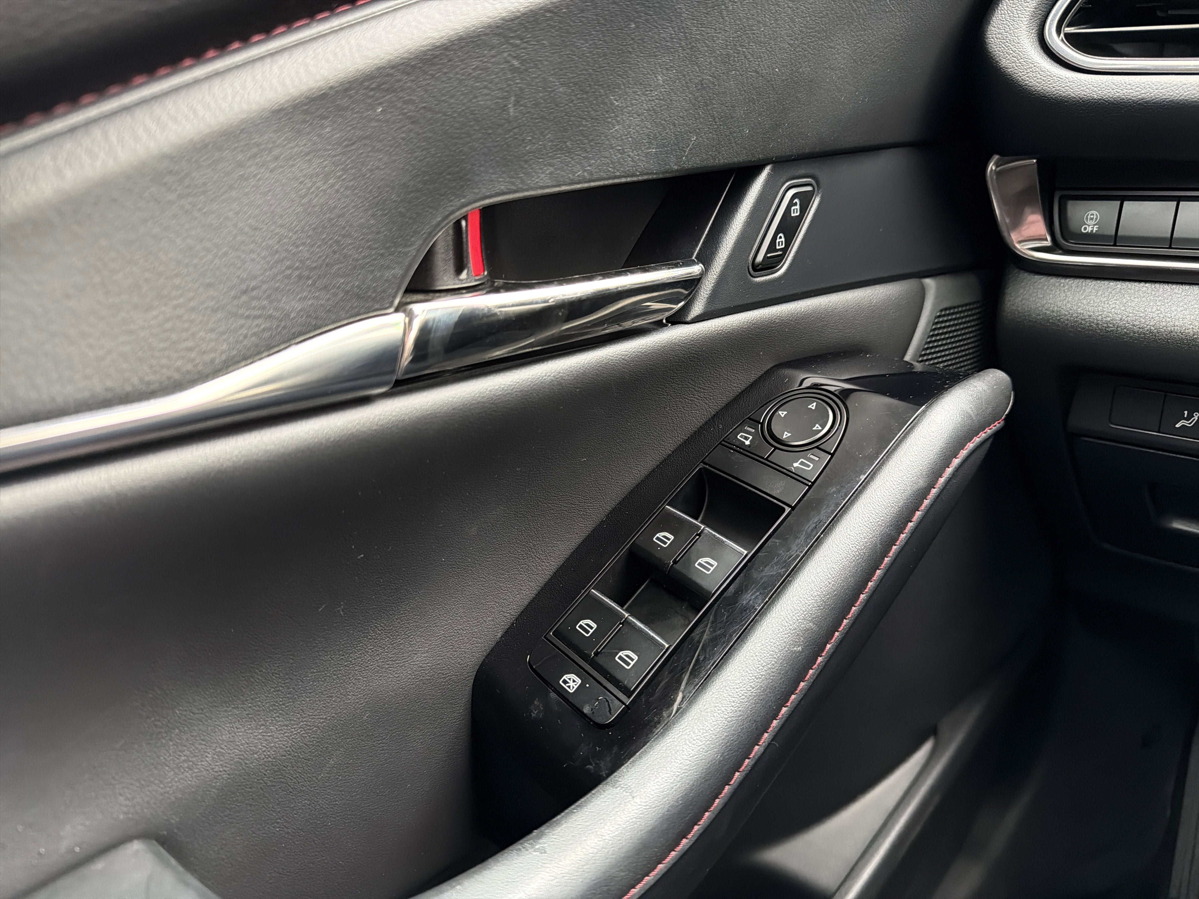 2023 Mazda Mazda CX-30 2.5 S Carbon Edition