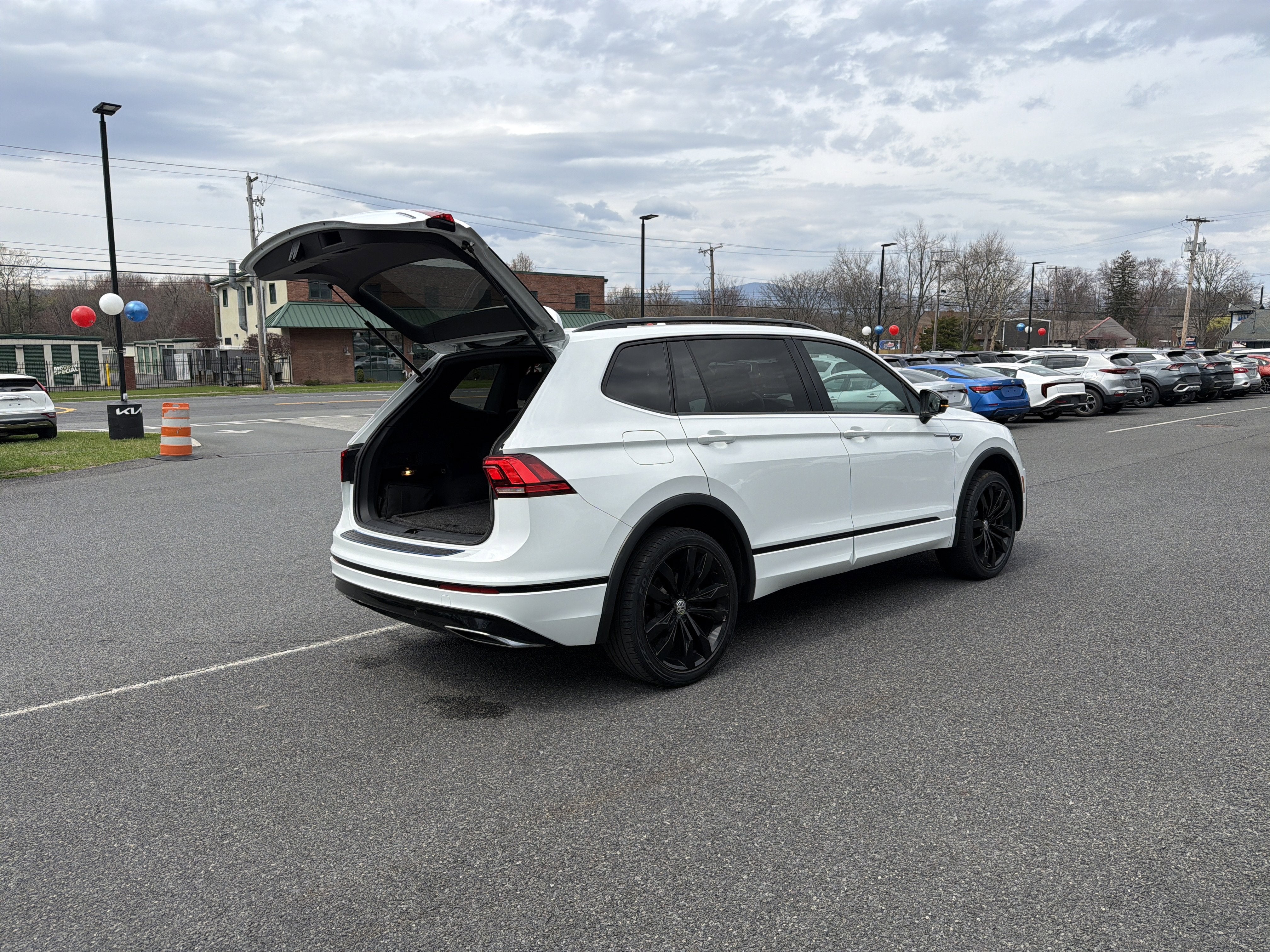 2020 Volkswagen Tiguan 2.0T SE R-Line Black 4Motion