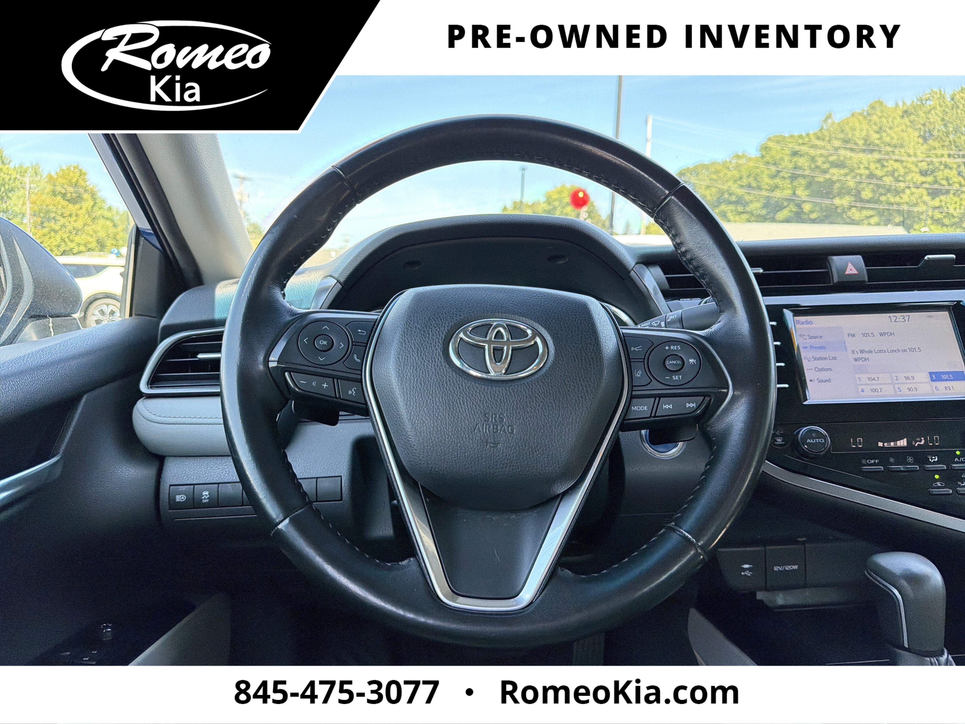 2019 Toyota Camry Hybrid SE
