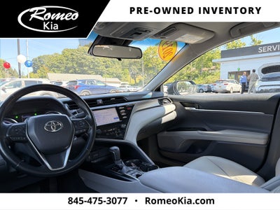 2019 Toyota Camry Hybrid SE