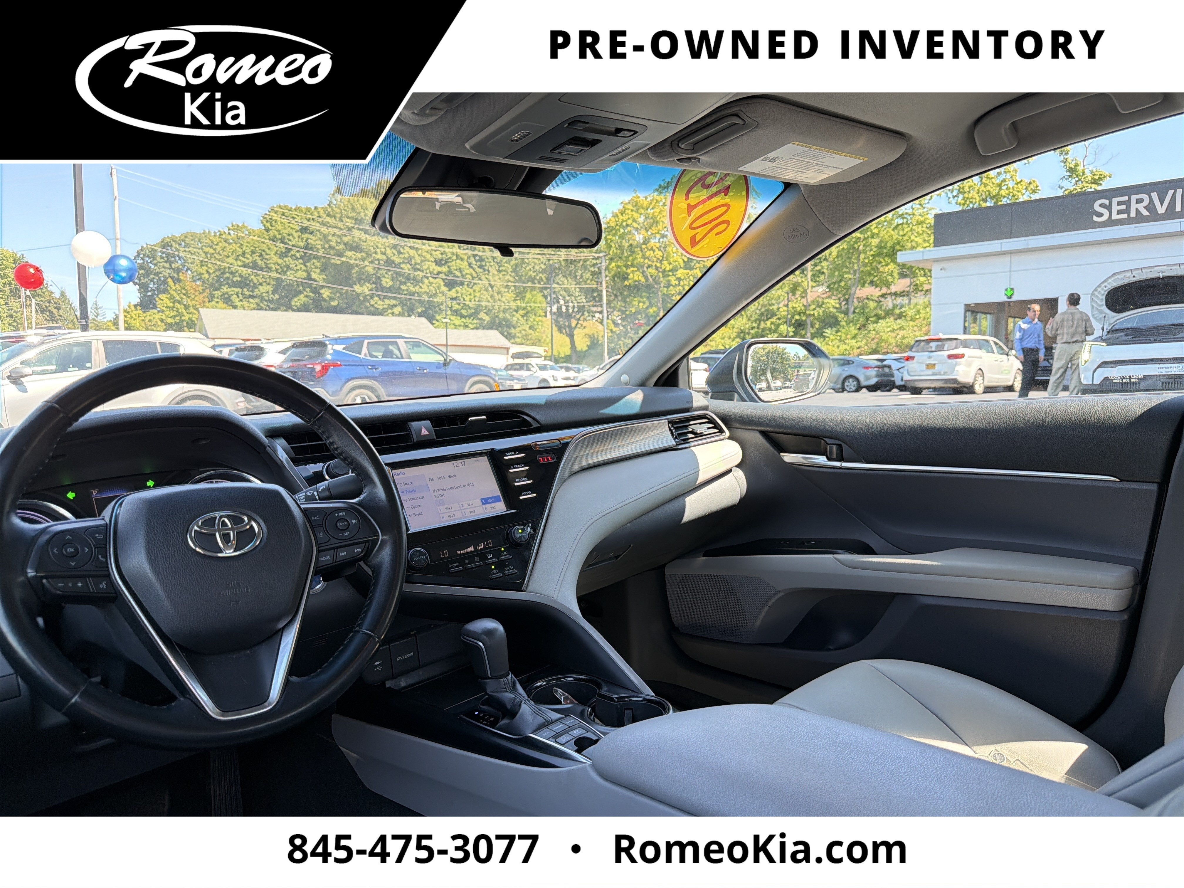 2019 Toyota Camry Hybrid SE