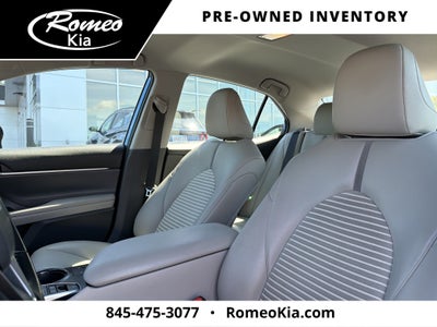 2019 Toyota Camry Hybrid SE