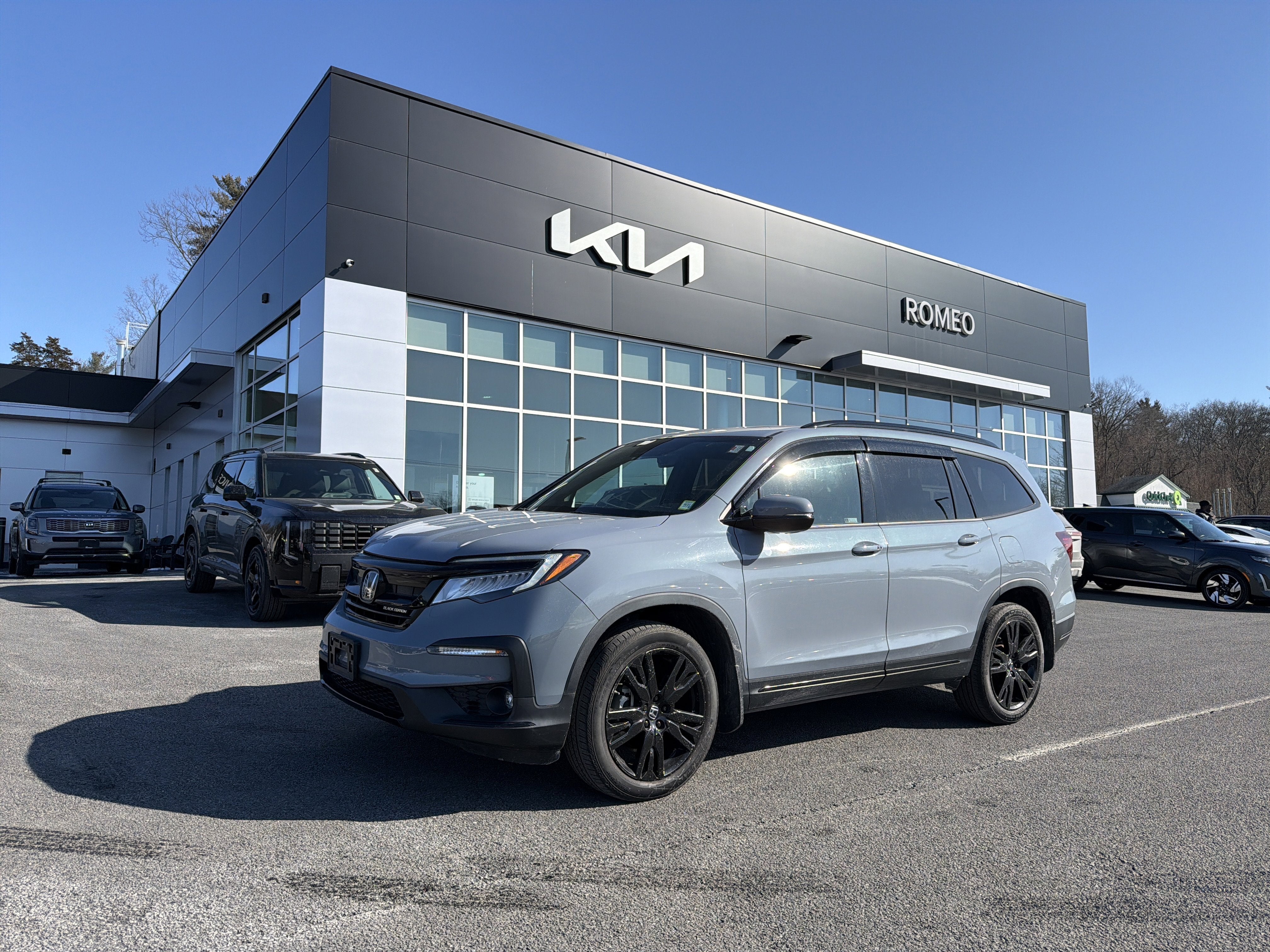 2022 Honda Pilot Black Edition