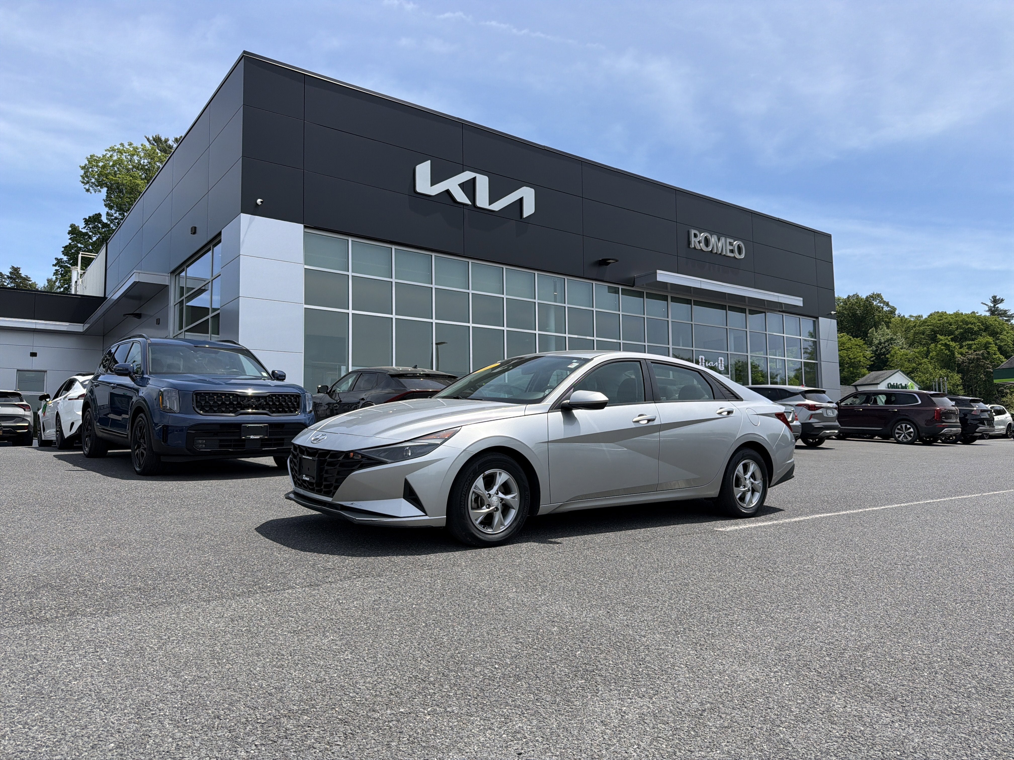 2021 Hyundai ELANTRA SE