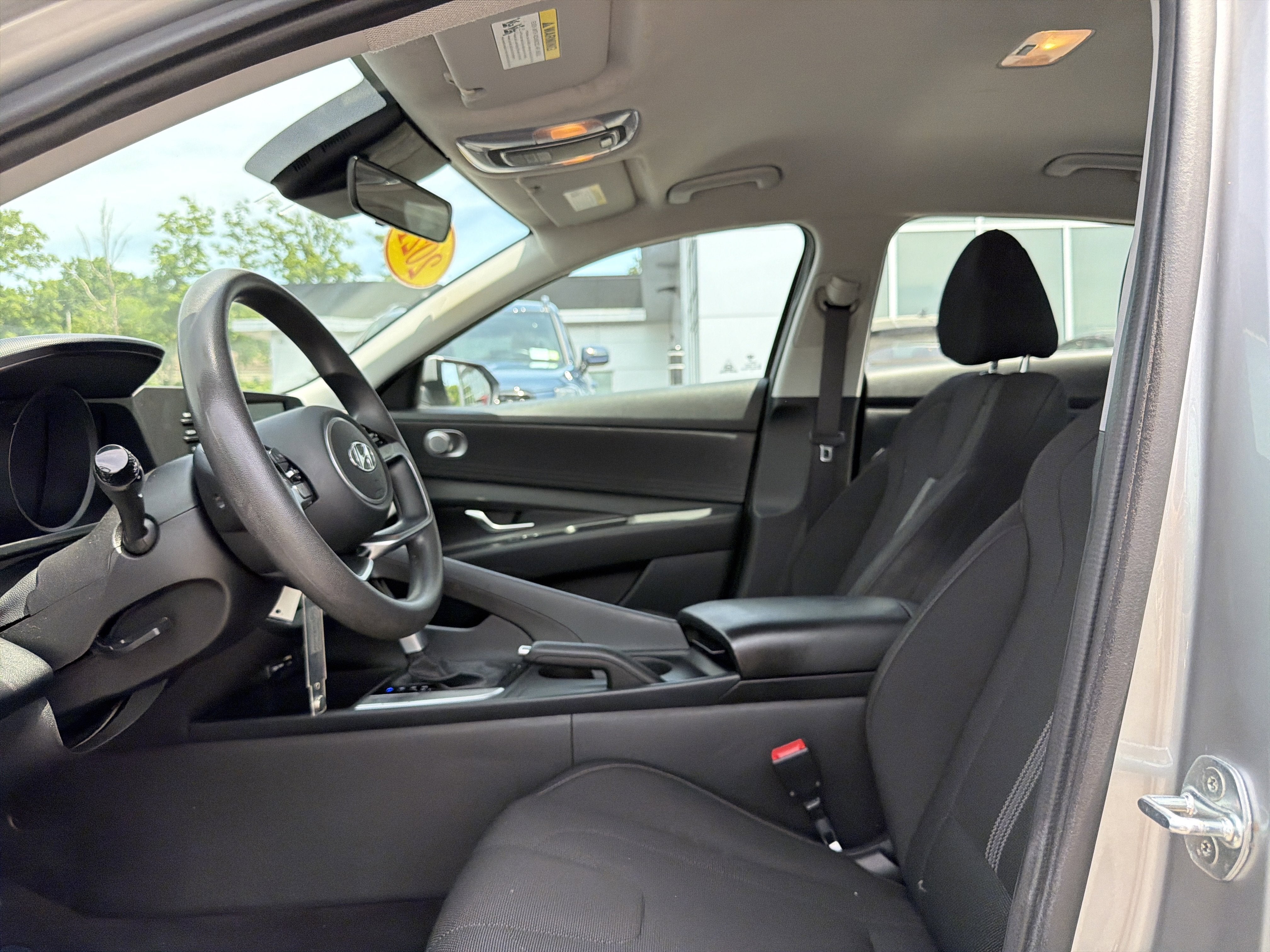 2021 Hyundai ELANTRA SE