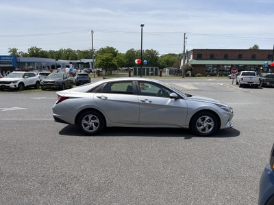2021 Hyundai ELANTRA SE