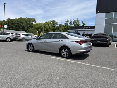 2021 Hyundai ELANTRA SE