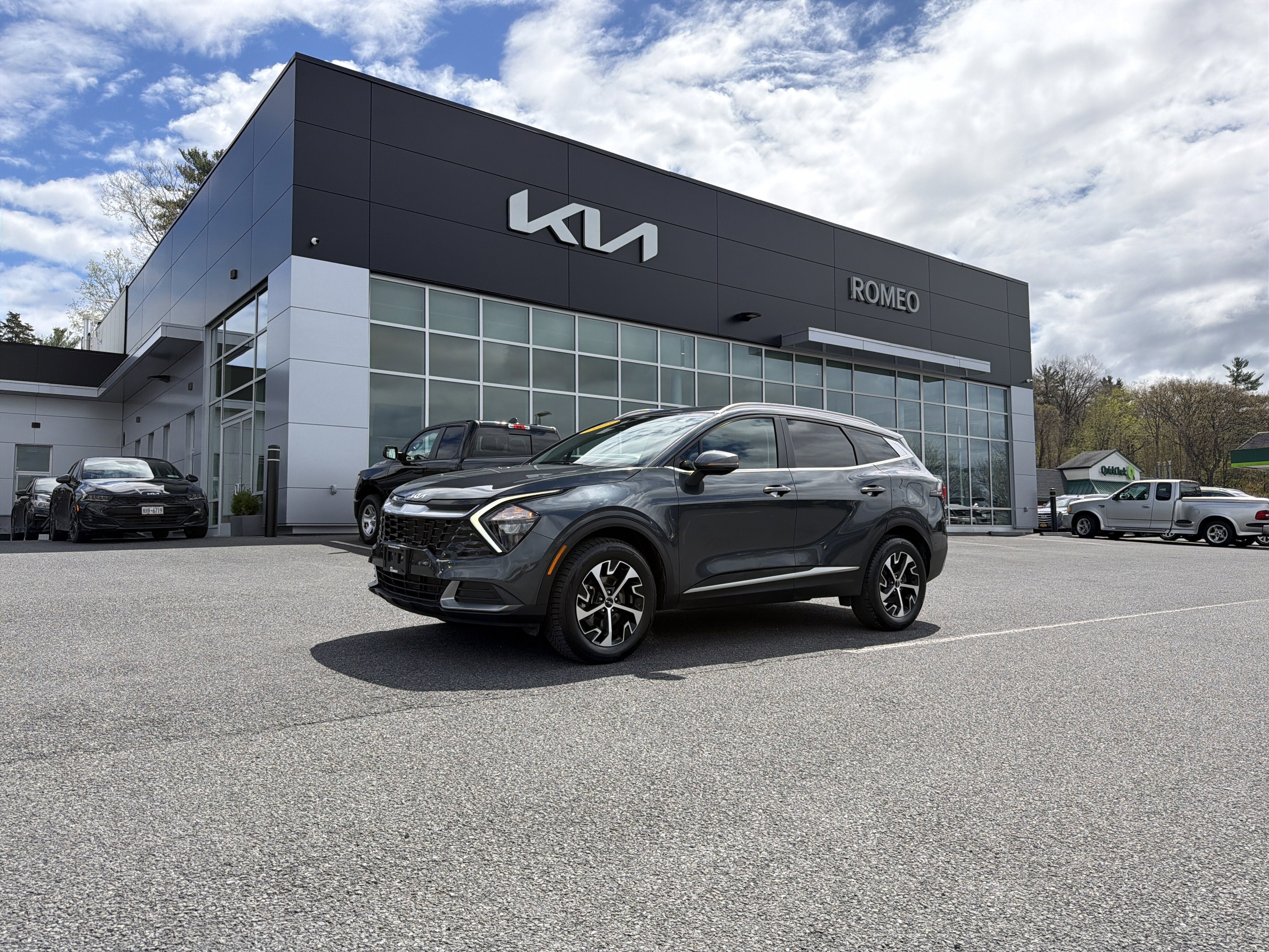 2023 Kia Sportage EX