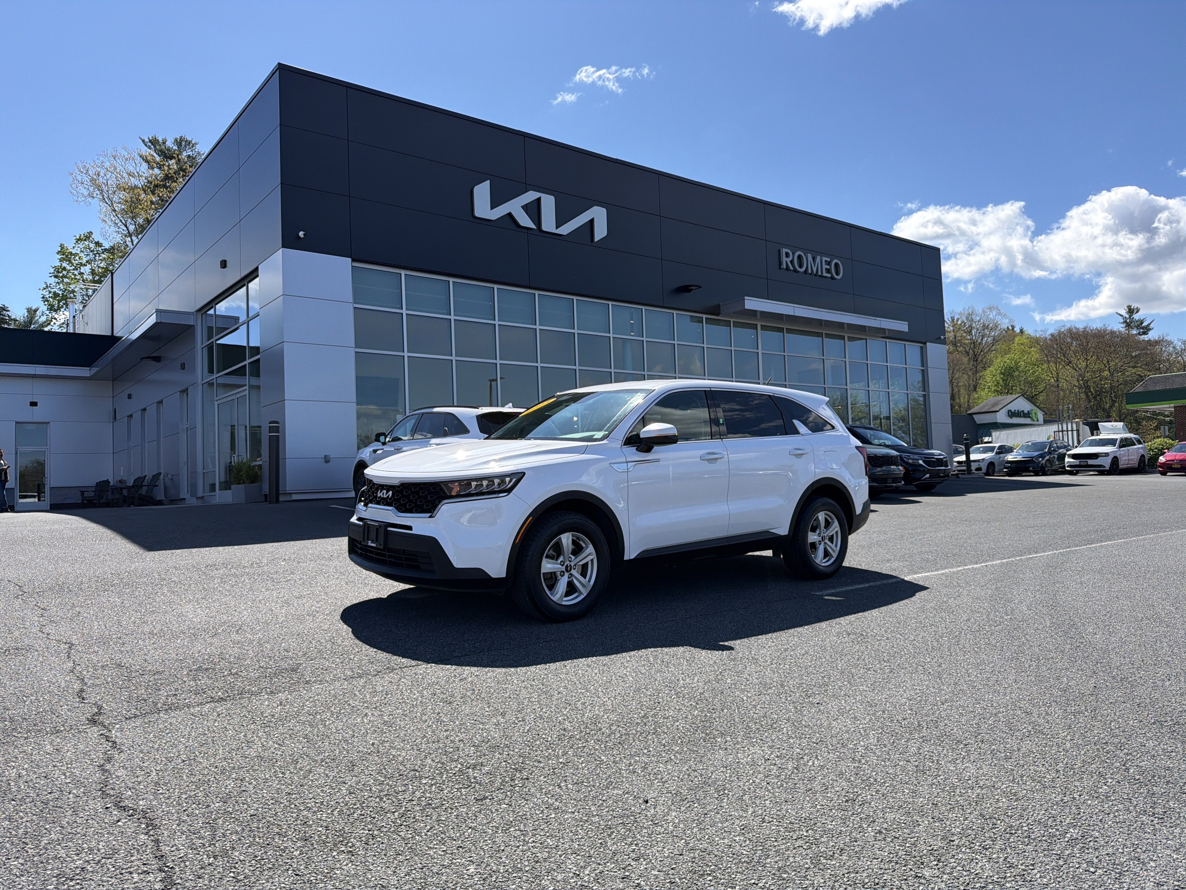 2023 Kia Sorento LX