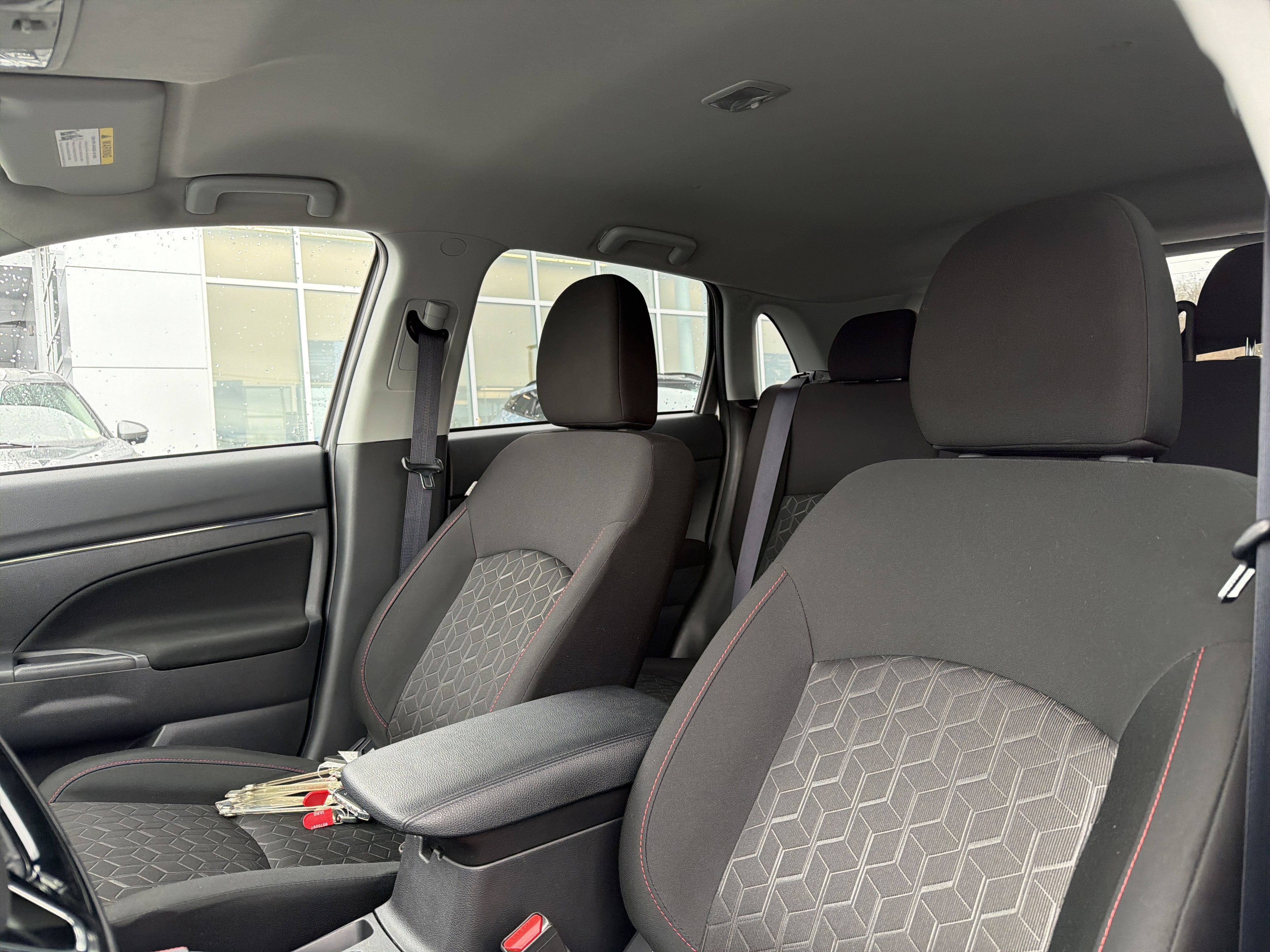 2025 Mitsubishi Outlander Sport Base