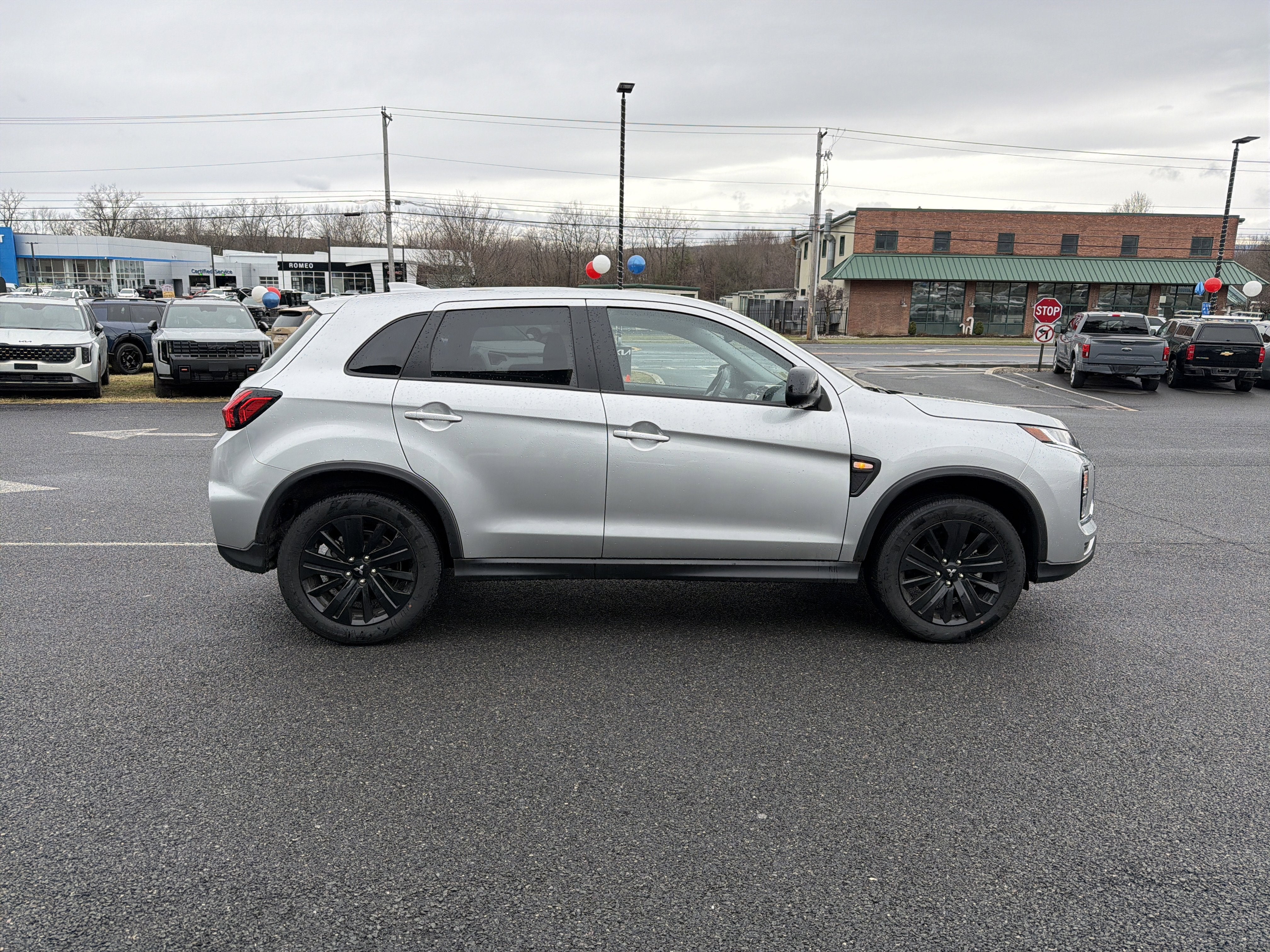2025 Mitsubishi Outlander Sport Base
