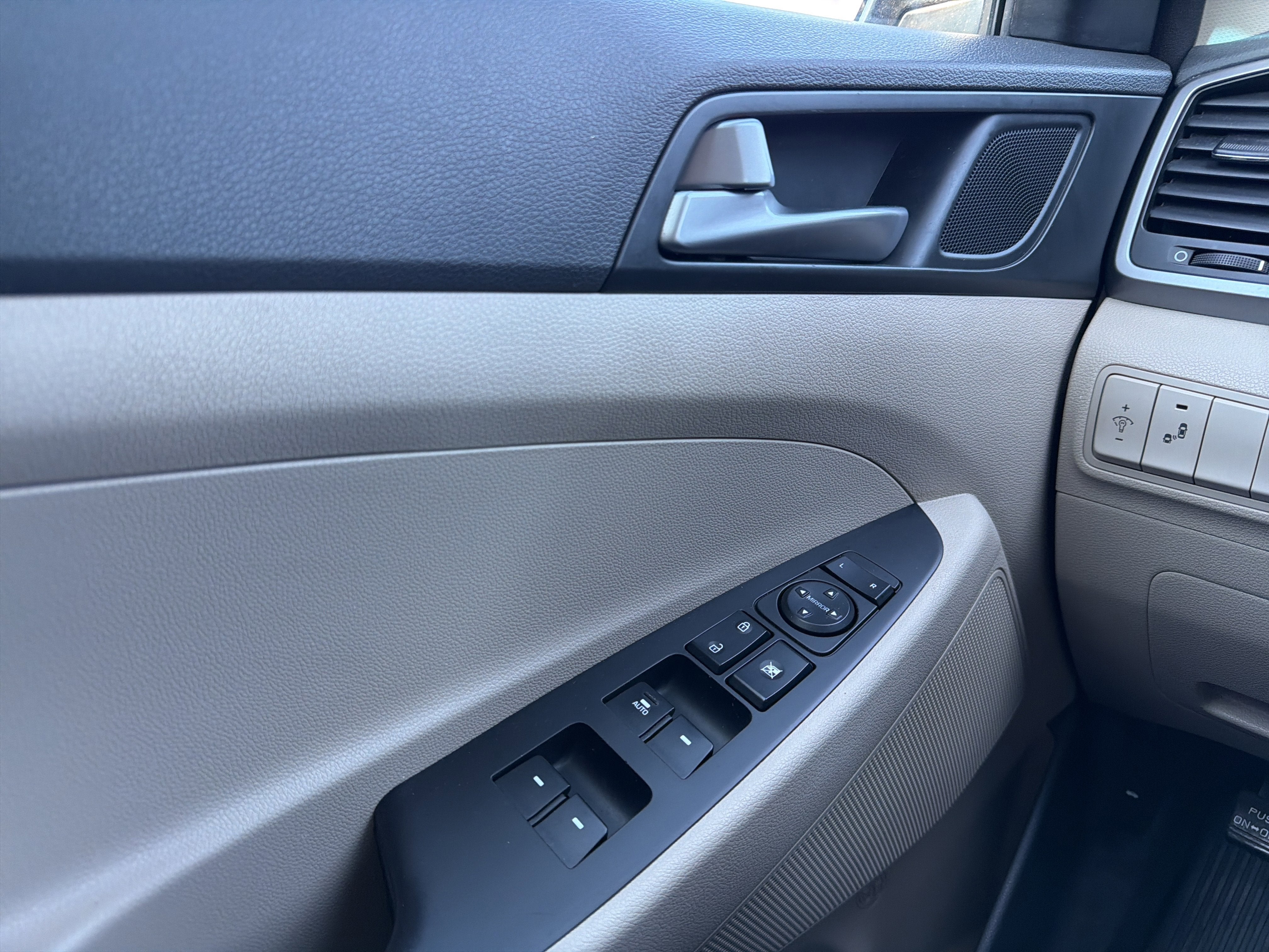 2016 Hyundai Tucson Sport