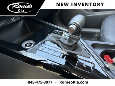 2023 Kia Niro EX Touring