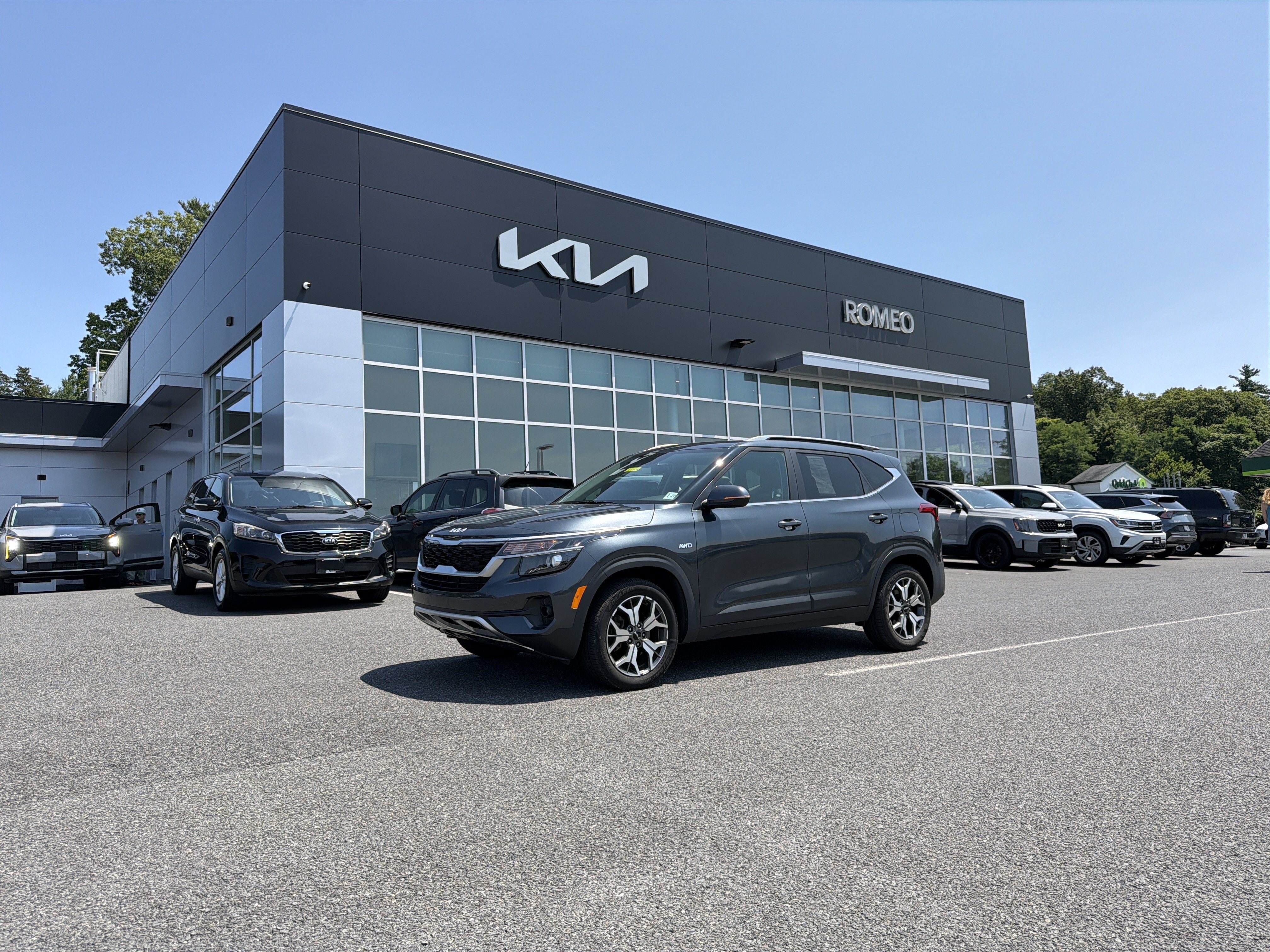 2023 Kia Seltos EX
