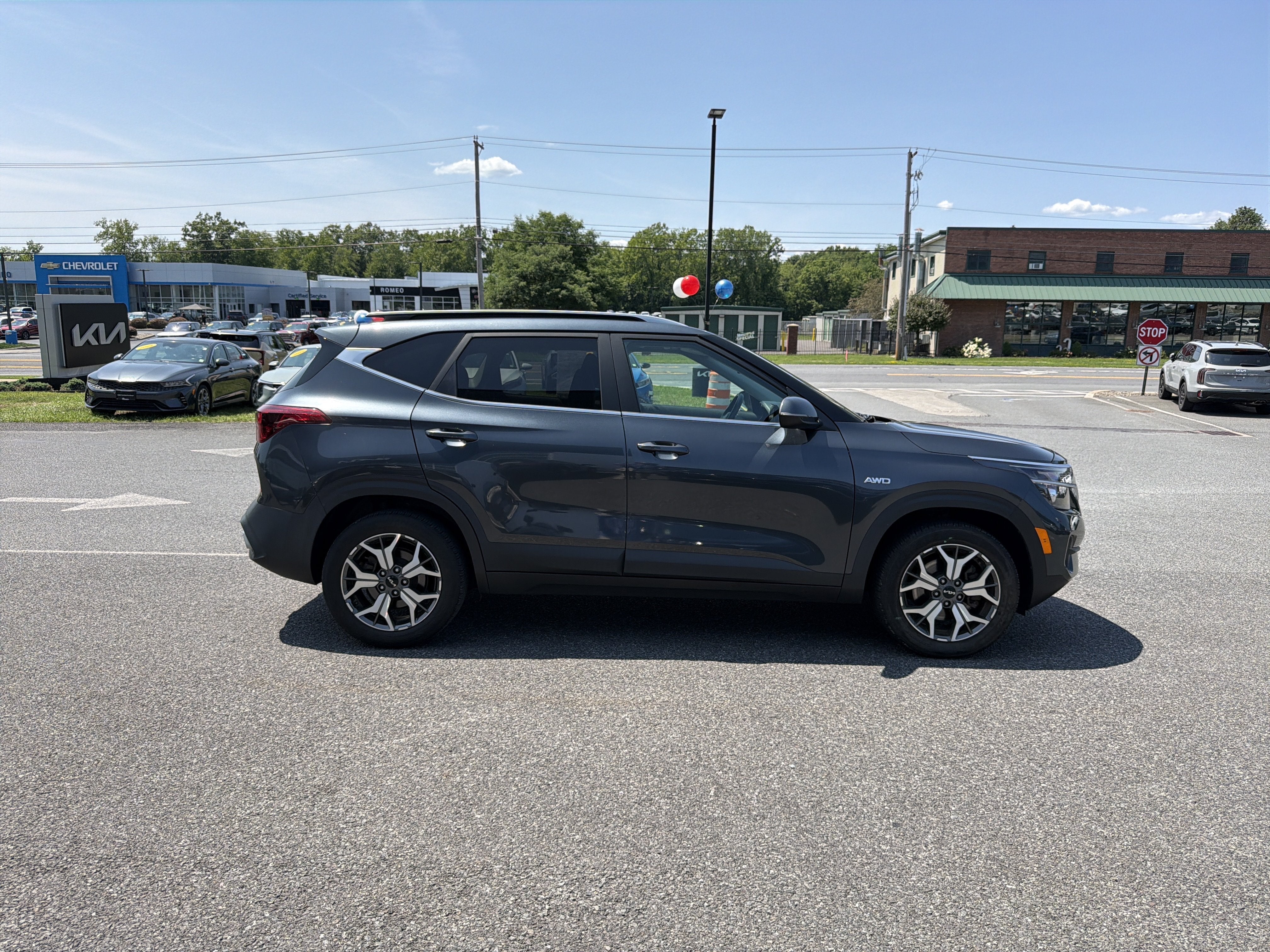 2023 Kia Seltos EX