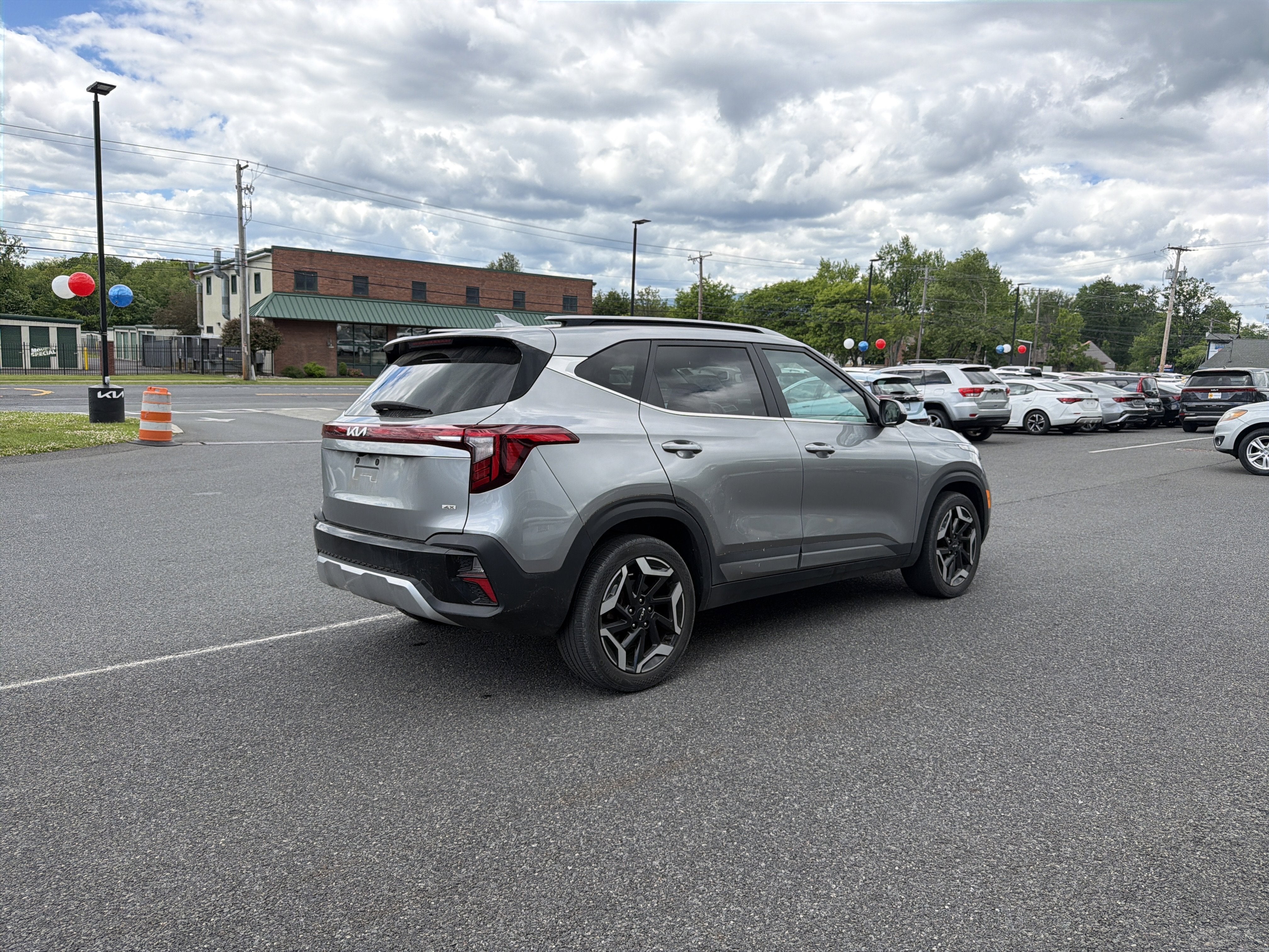 2024 Kia Seltos SX