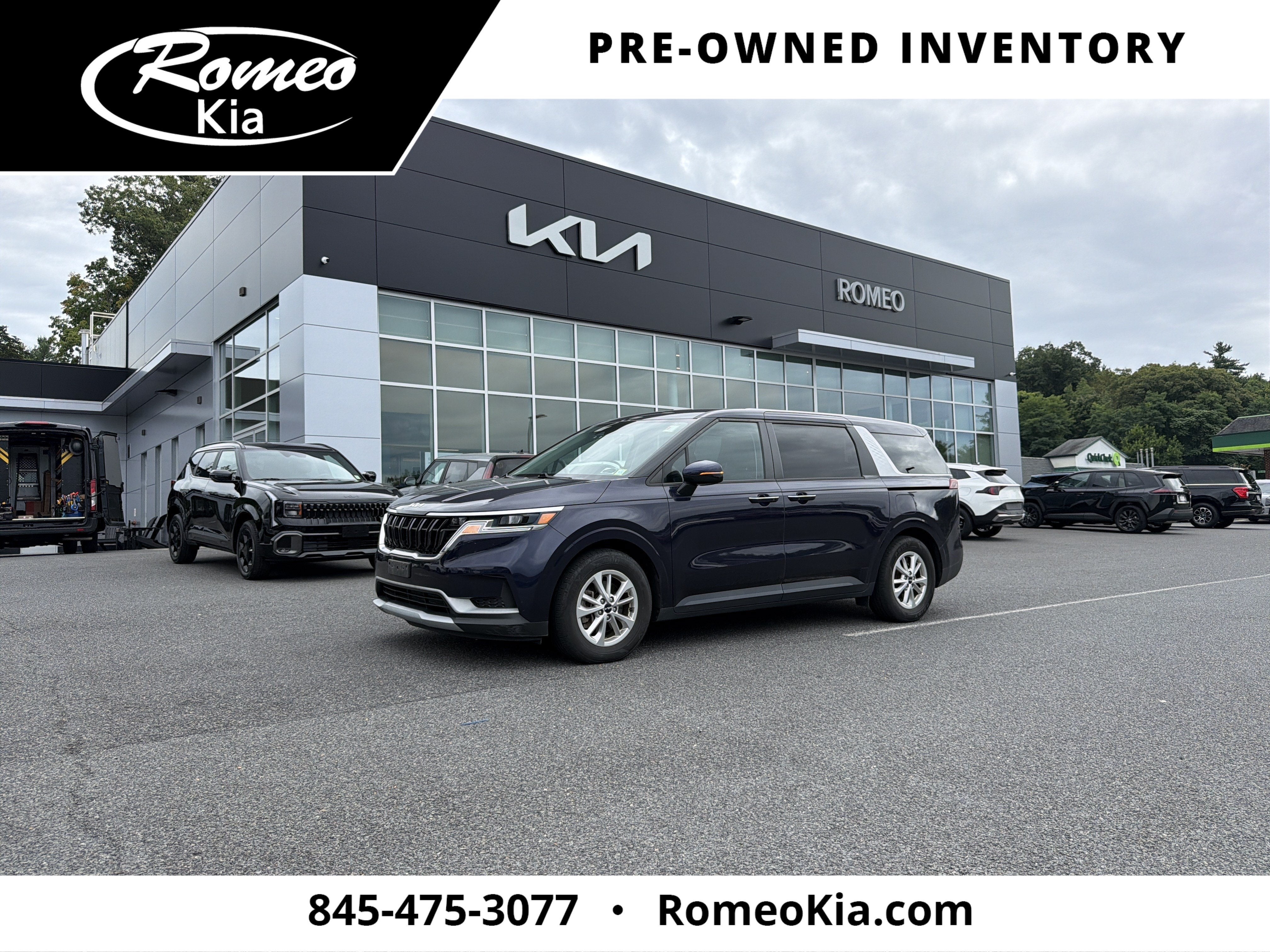 2023 Kia Carnival LX