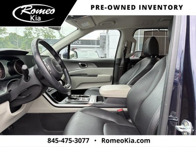 2023 Kia Carnival LX