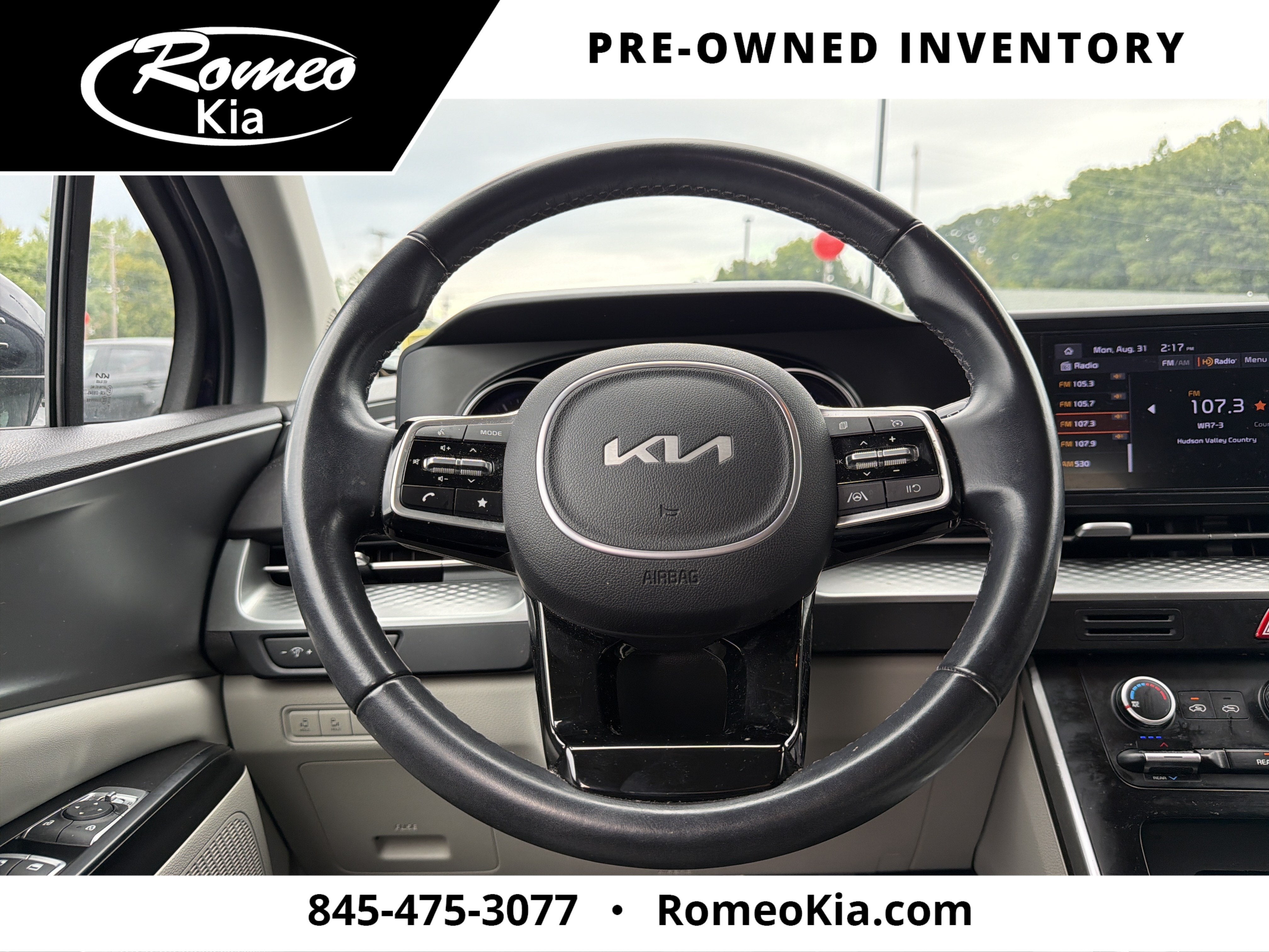 2023 Kia Carnival LX