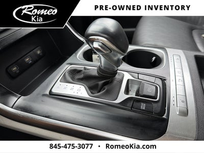 2023 Kia Carnival LX