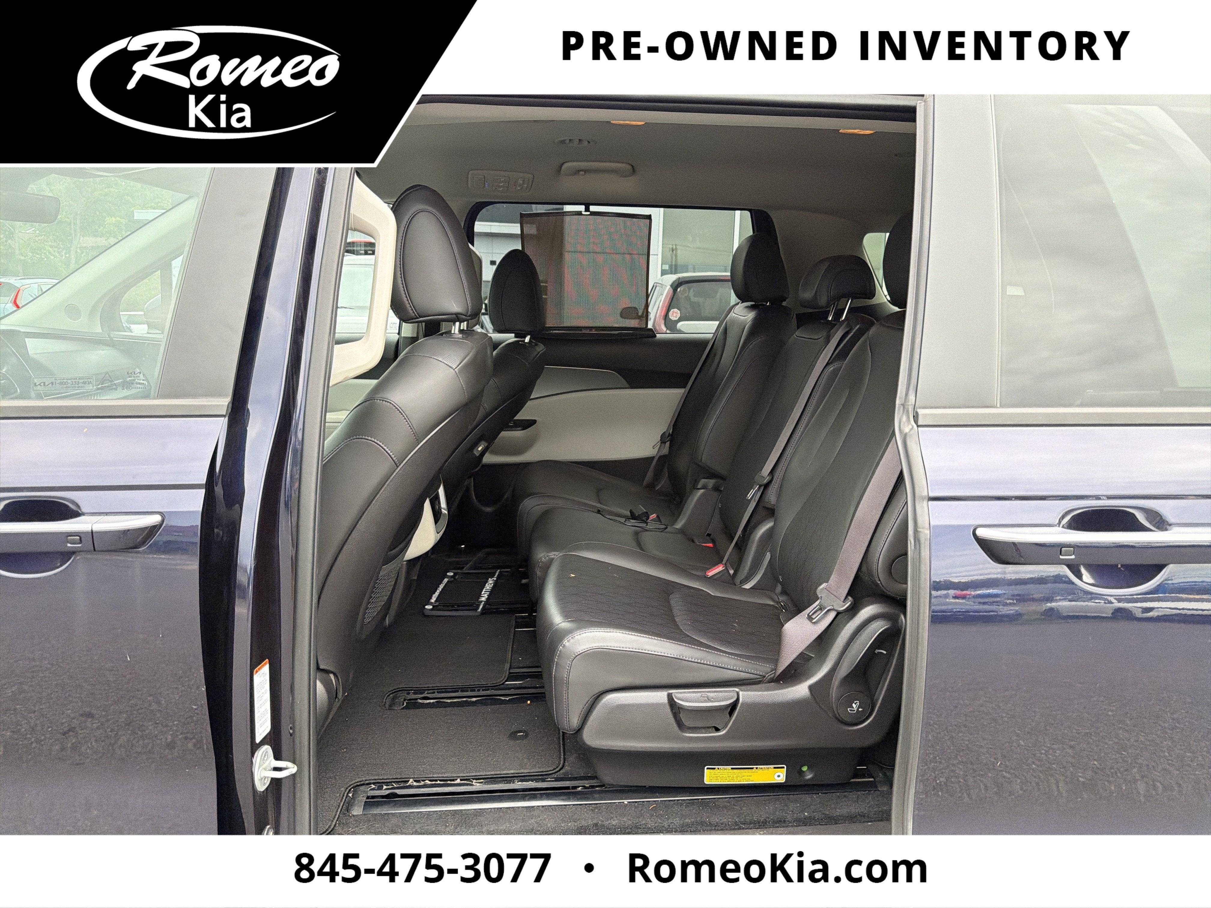 2023 Kia Carnival LX