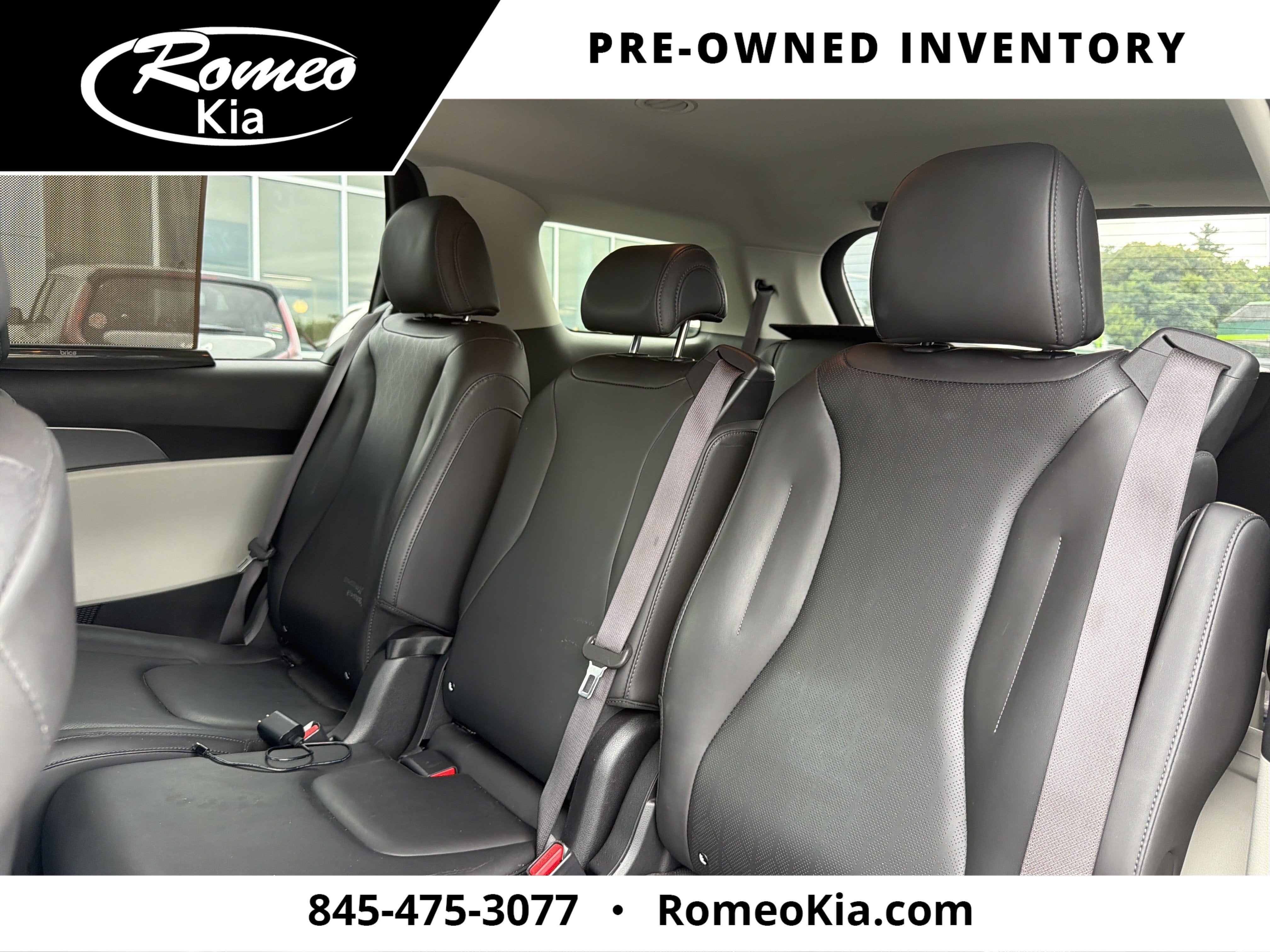 2023 Kia Carnival LX