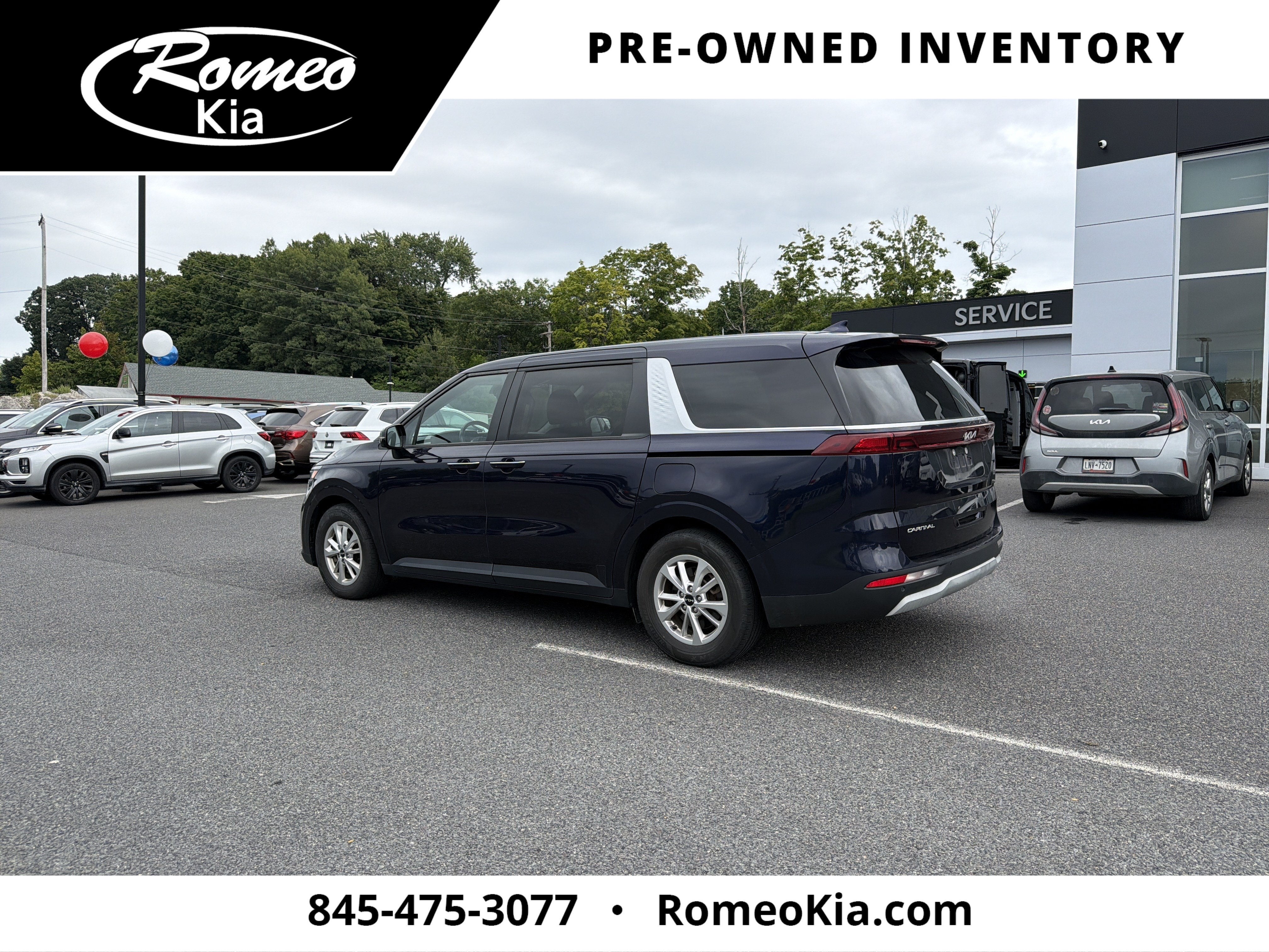 2023 Kia Carnival LX