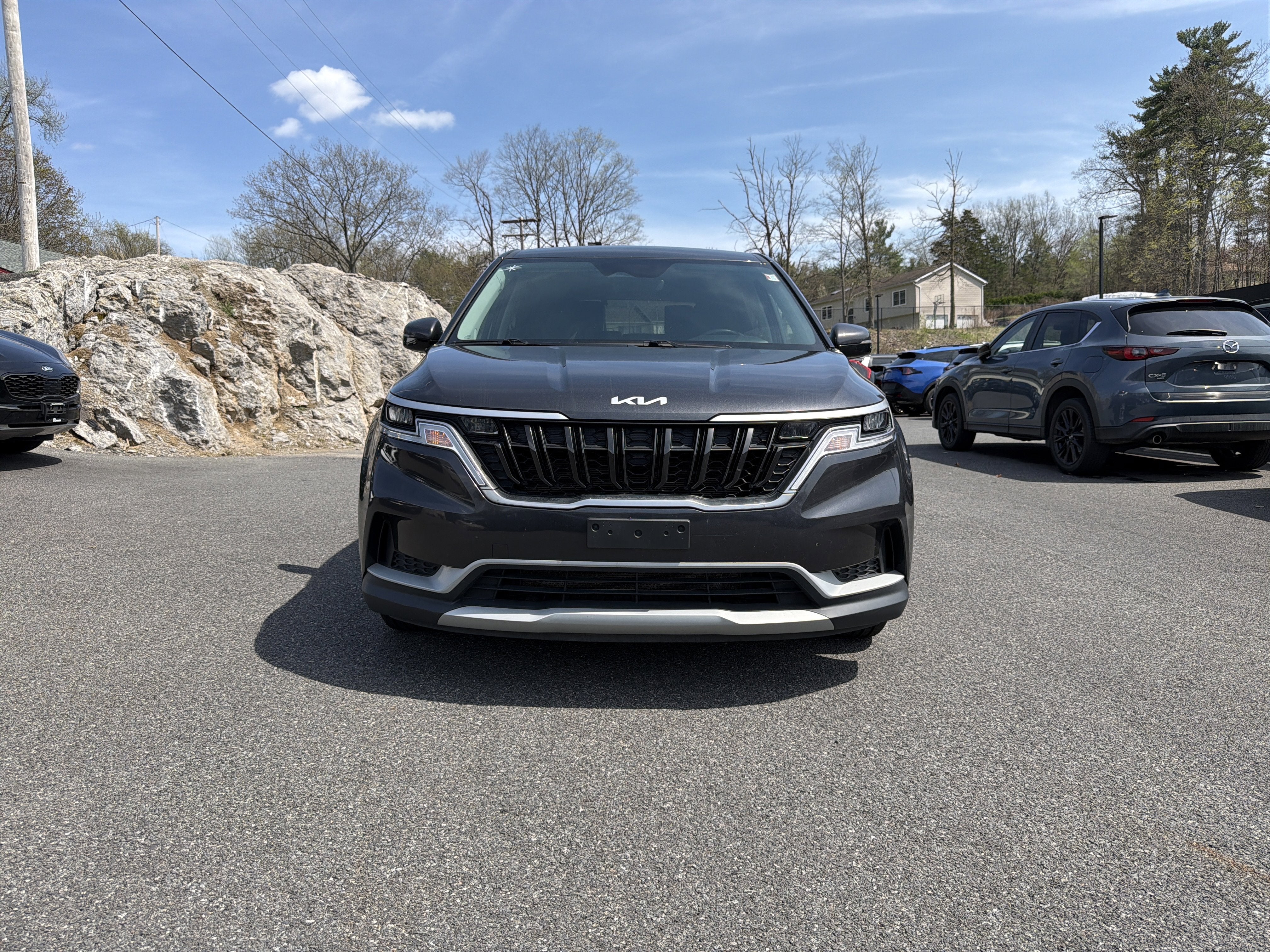 2024 Kia Carnival LX