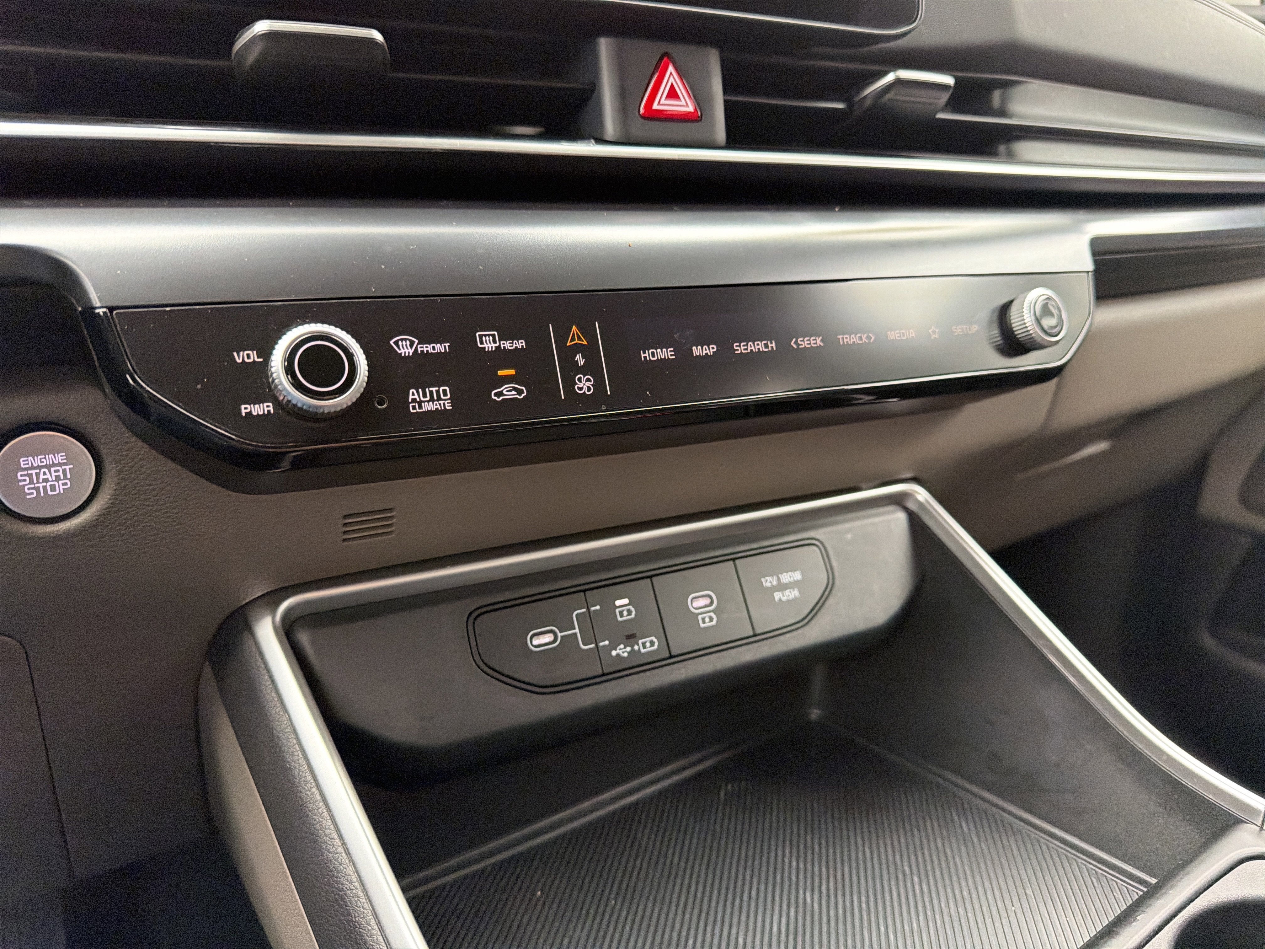 2025 Kia Carnival LXS